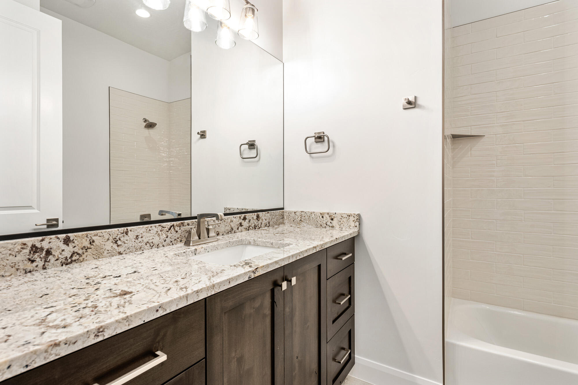 FRANKLIN FIELDS - Residential