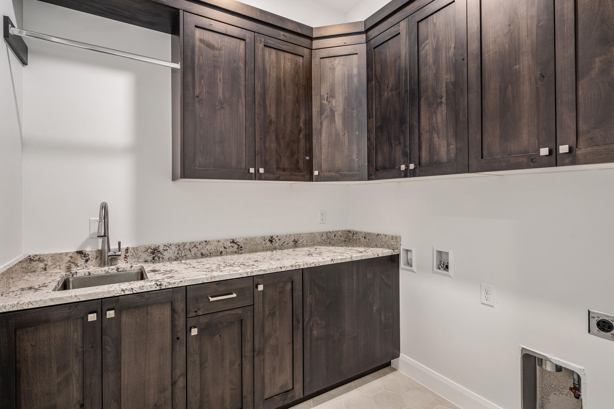 FRANKLIN FIELDS - Residential