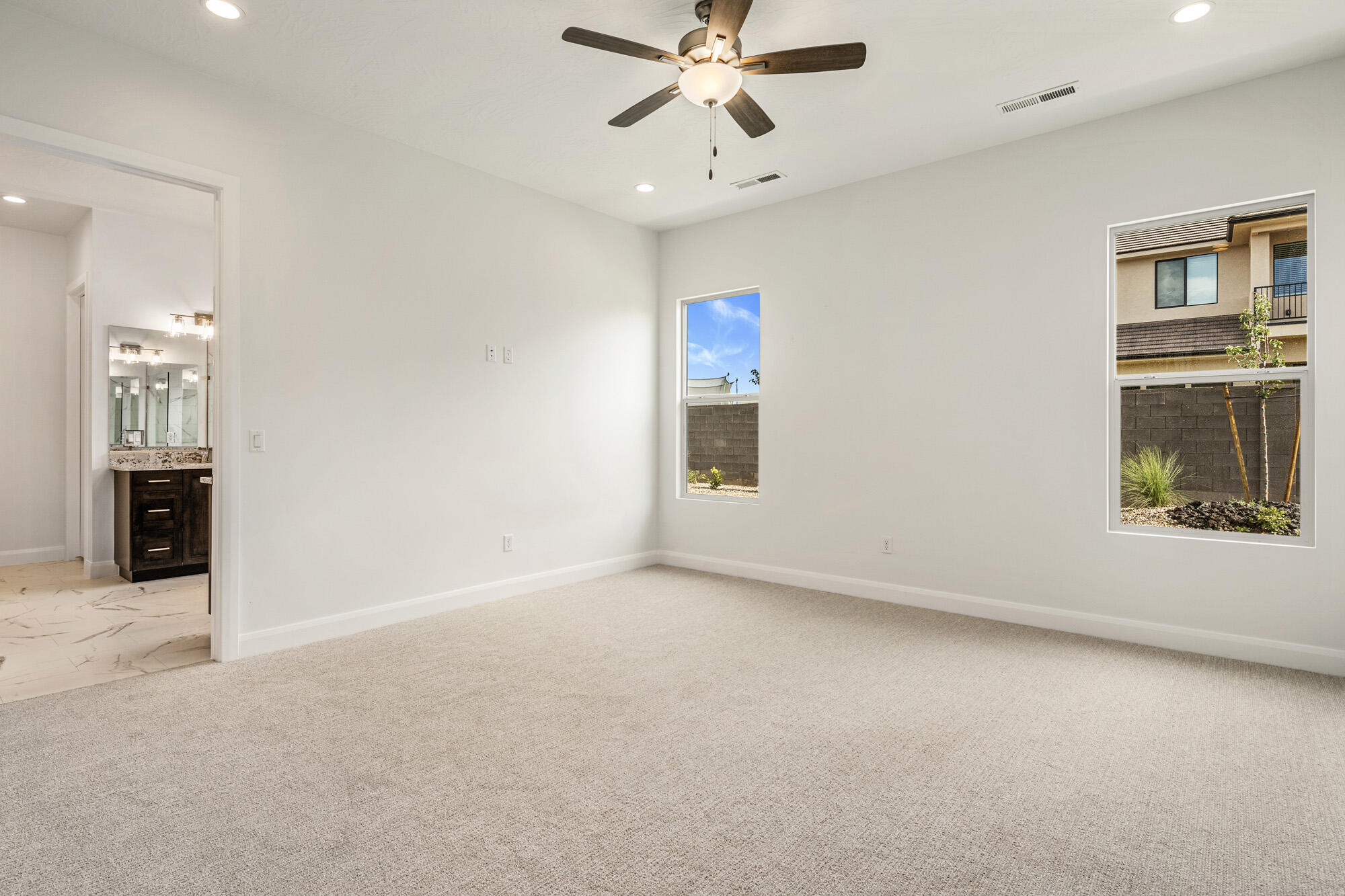 FRANKLIN FIELDS - Residential