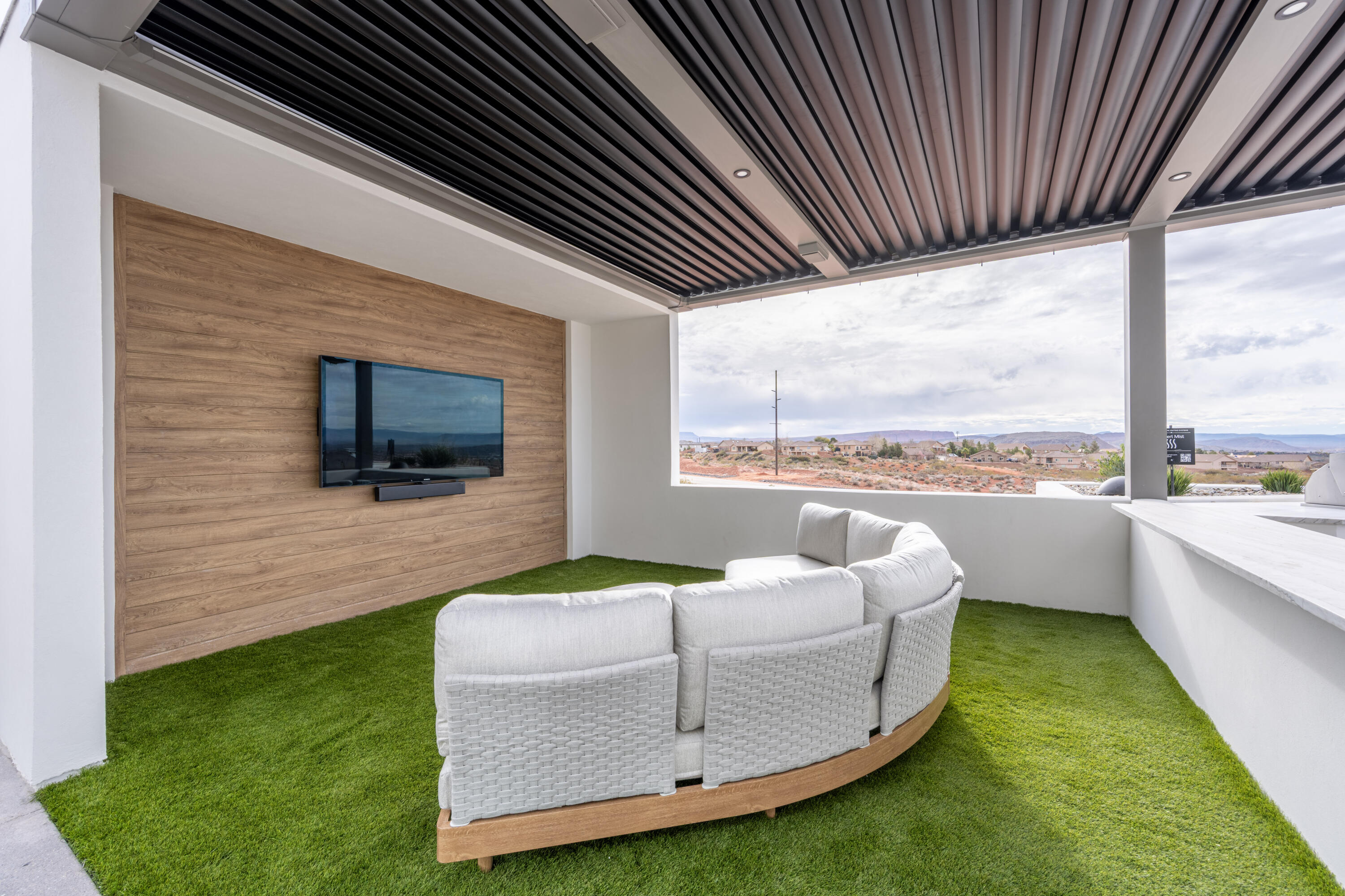 SOLENTE VILLAGE - Residential