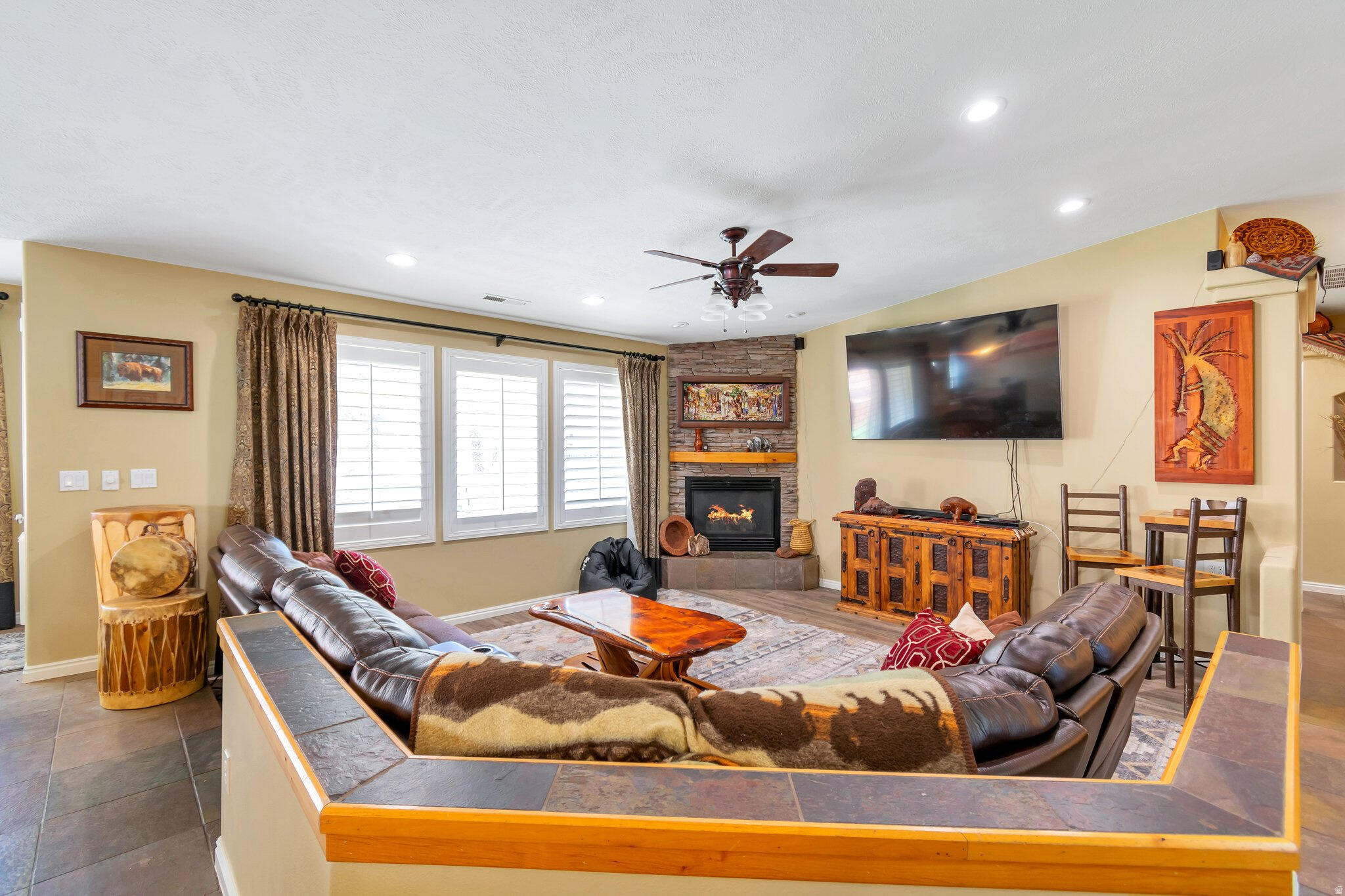 SHADOW MOUNTAIN - Residential