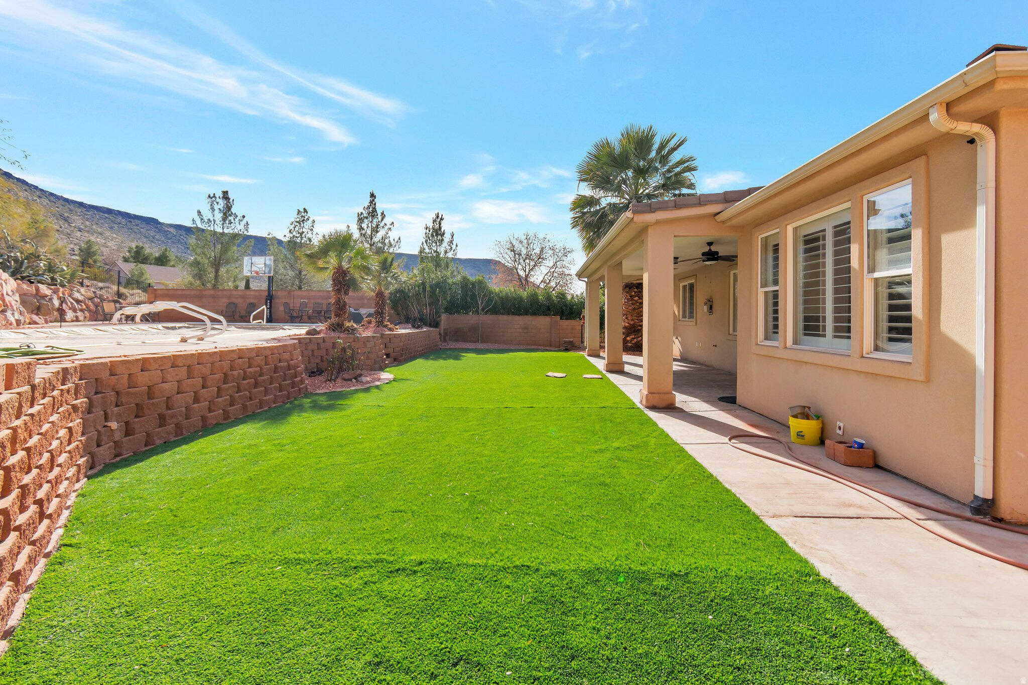 SHADOW MOUNTAIN - Residential