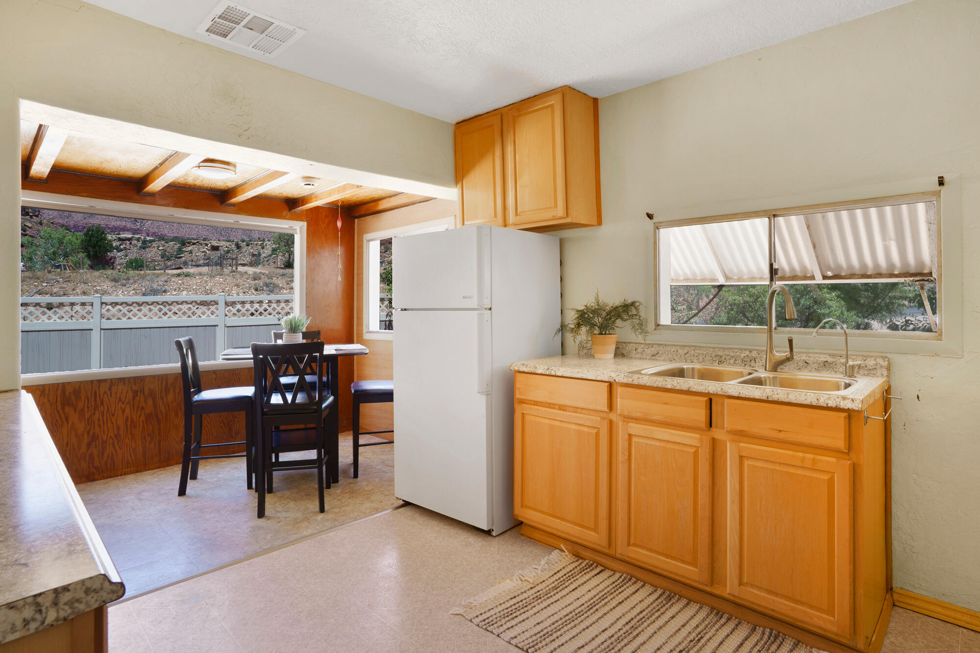 ROCKVILLE TOWNSITE - Residential