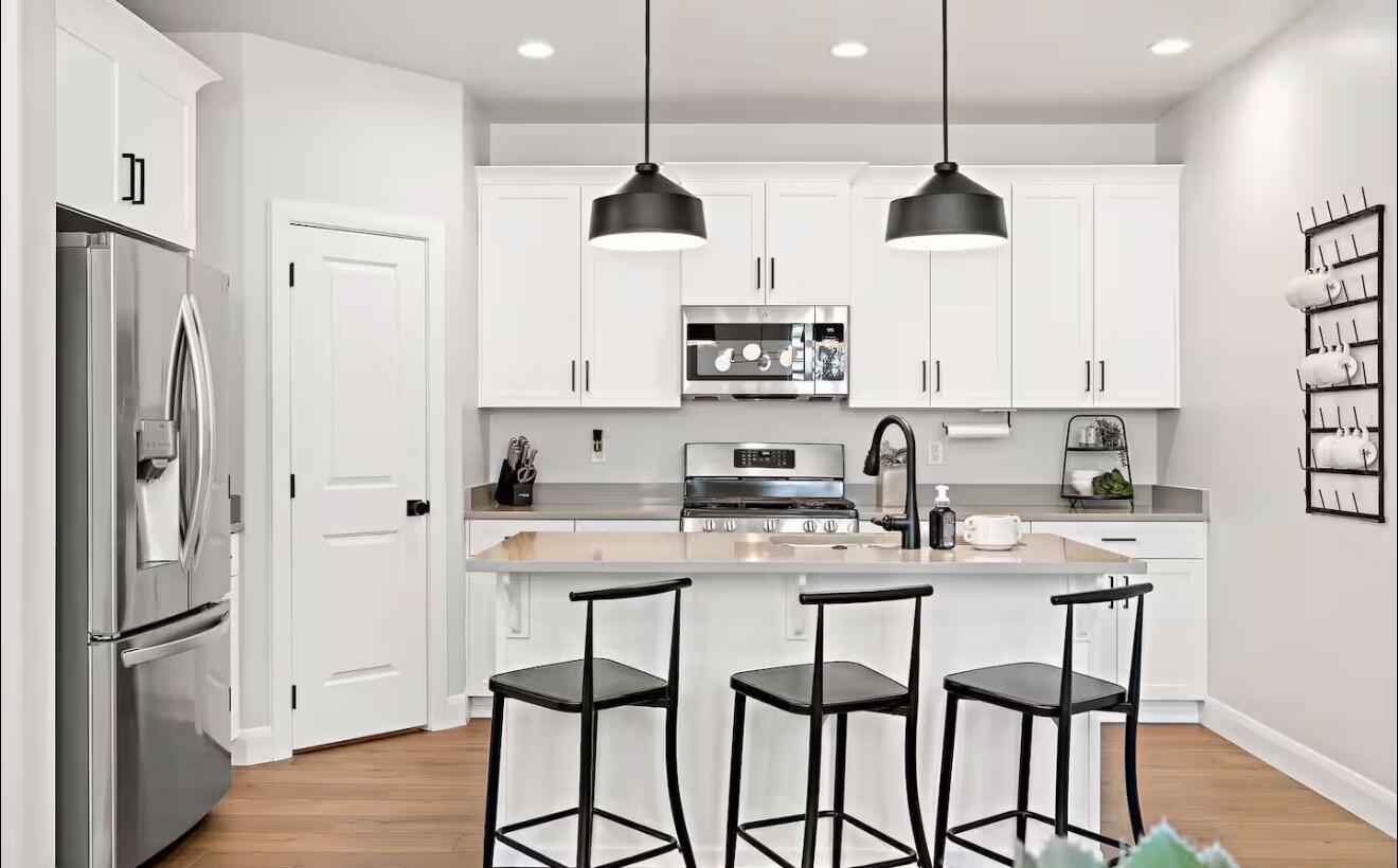 ESCONDIDO AT SIENNA HILLS - Residential