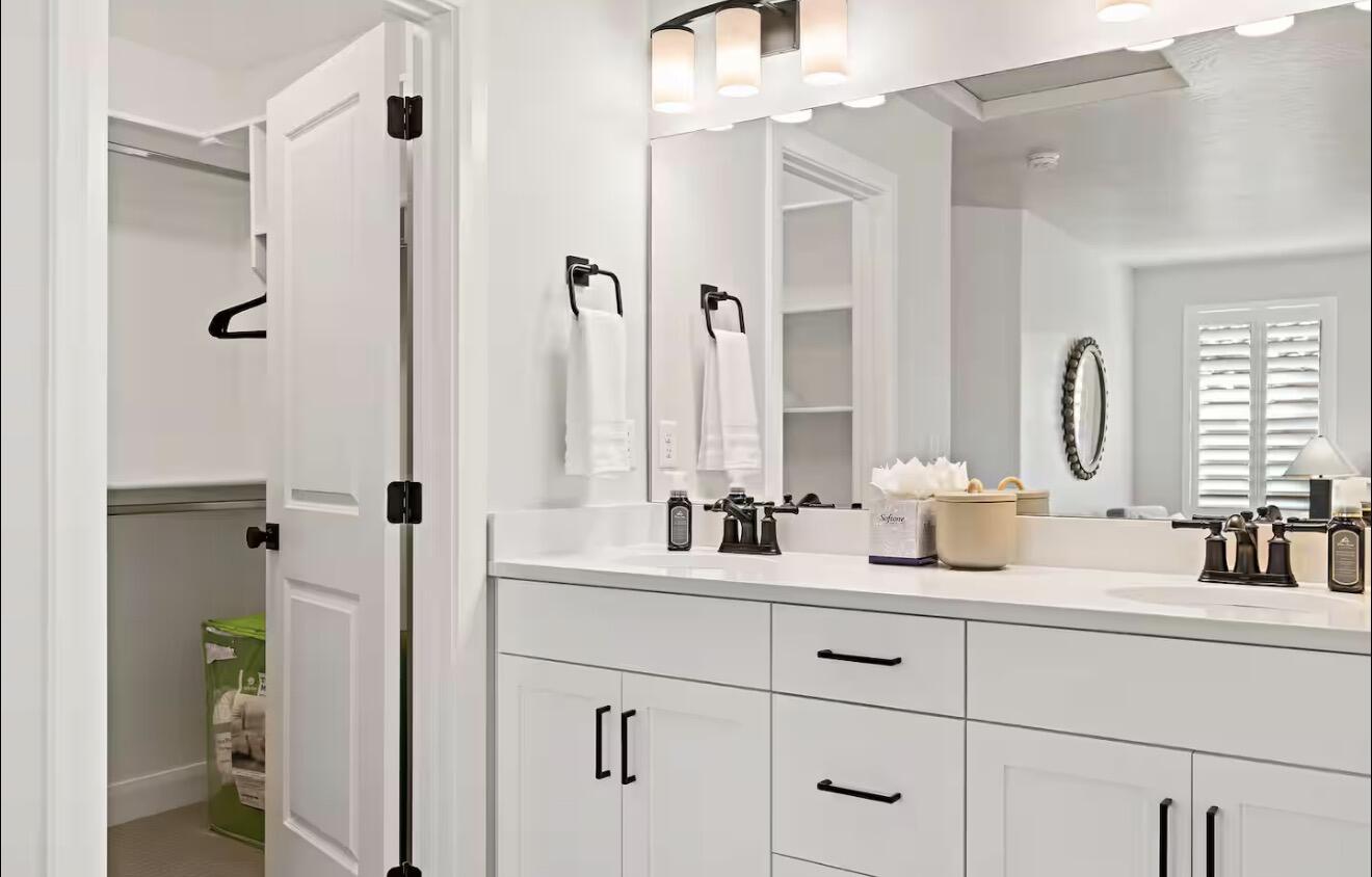ESCONDIDO AT SIENNA HILLS - Residential