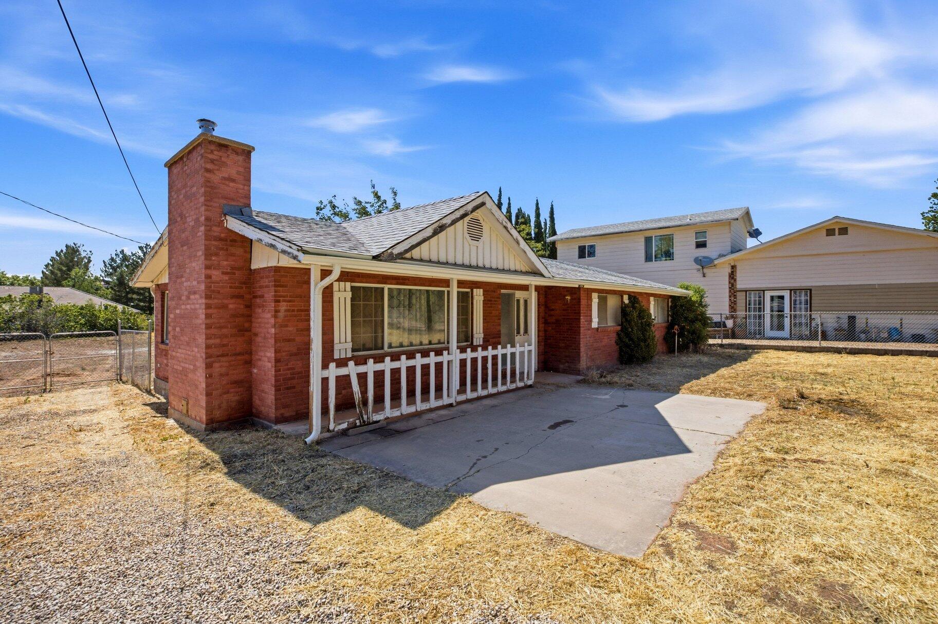 TOQUERVILLE TOWNSITE - Residential
