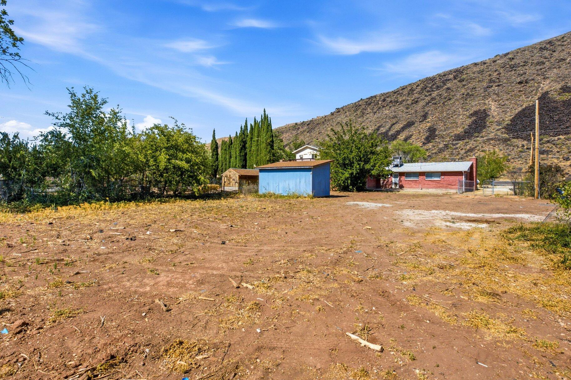 TOQUERVILLE TOWNSITE - Residential