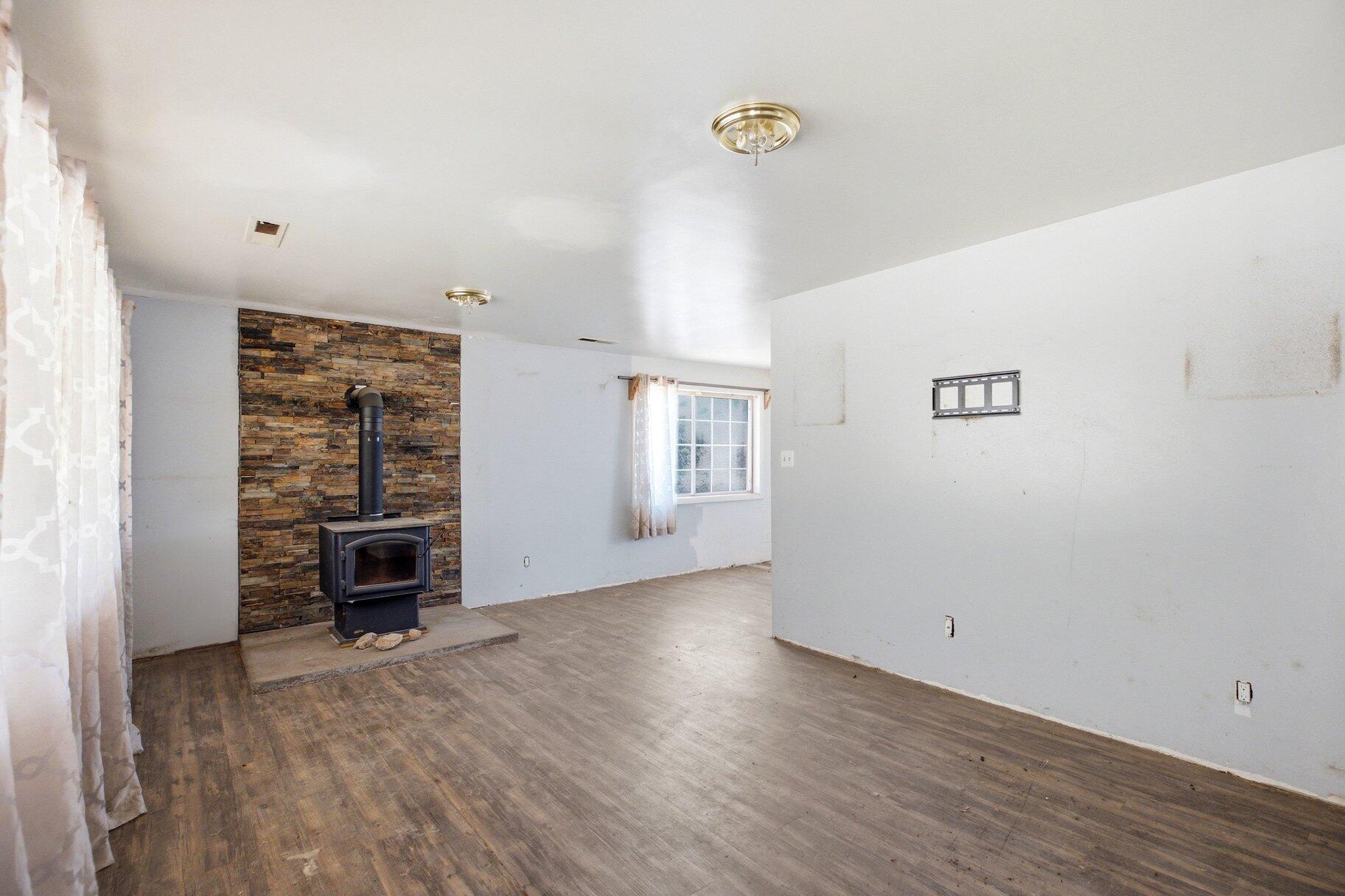 TOQUERVILLE TOWNSITE - Residential