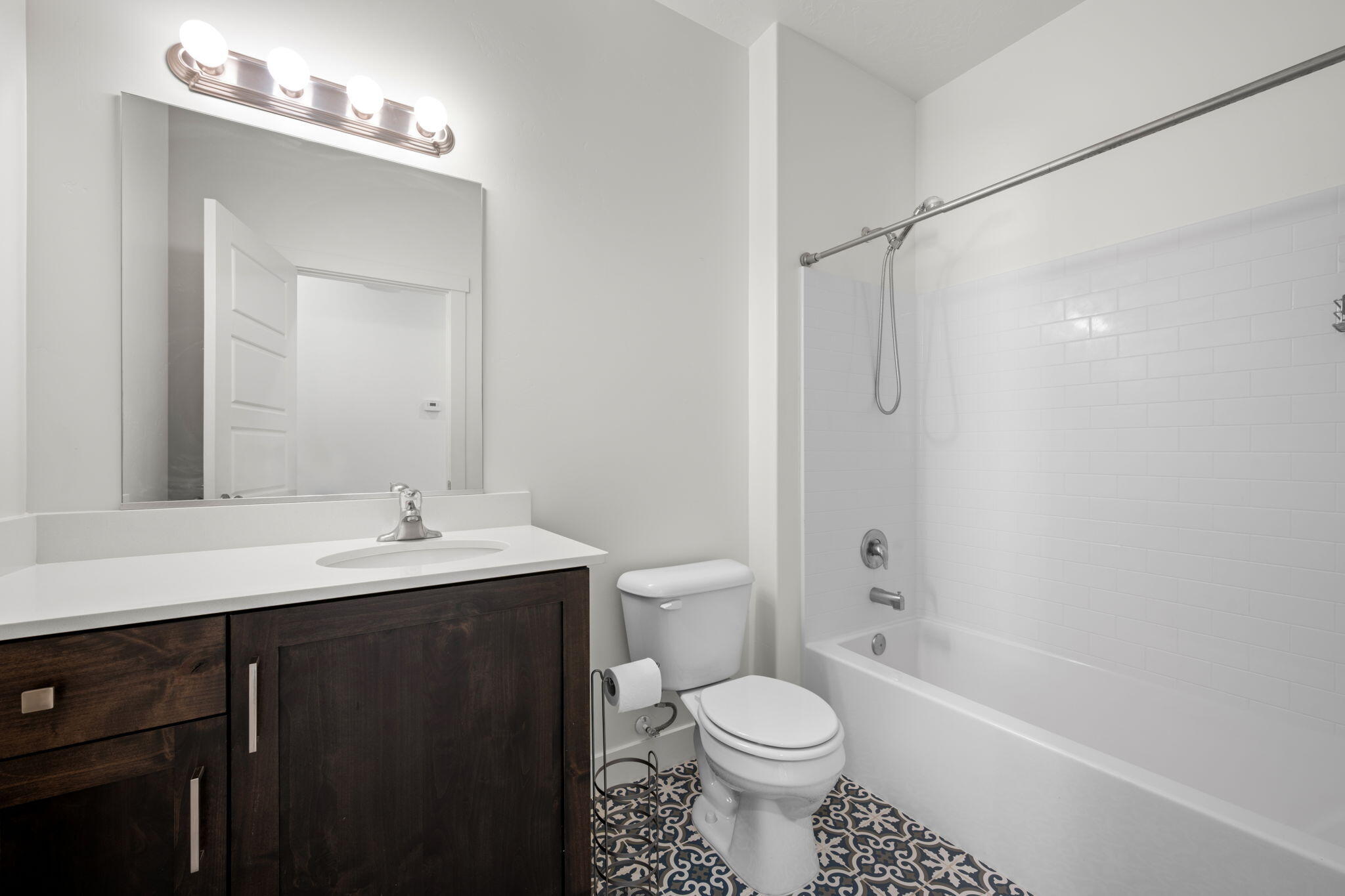 DESERT VISTA TOWNHOMES AT DESERT CANYONS - Residential