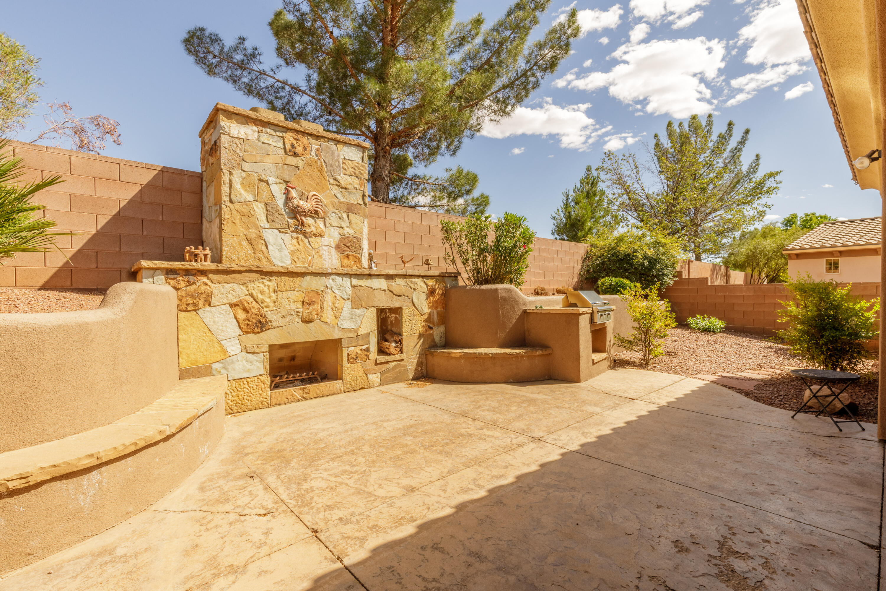 PINE BROOK - Residential