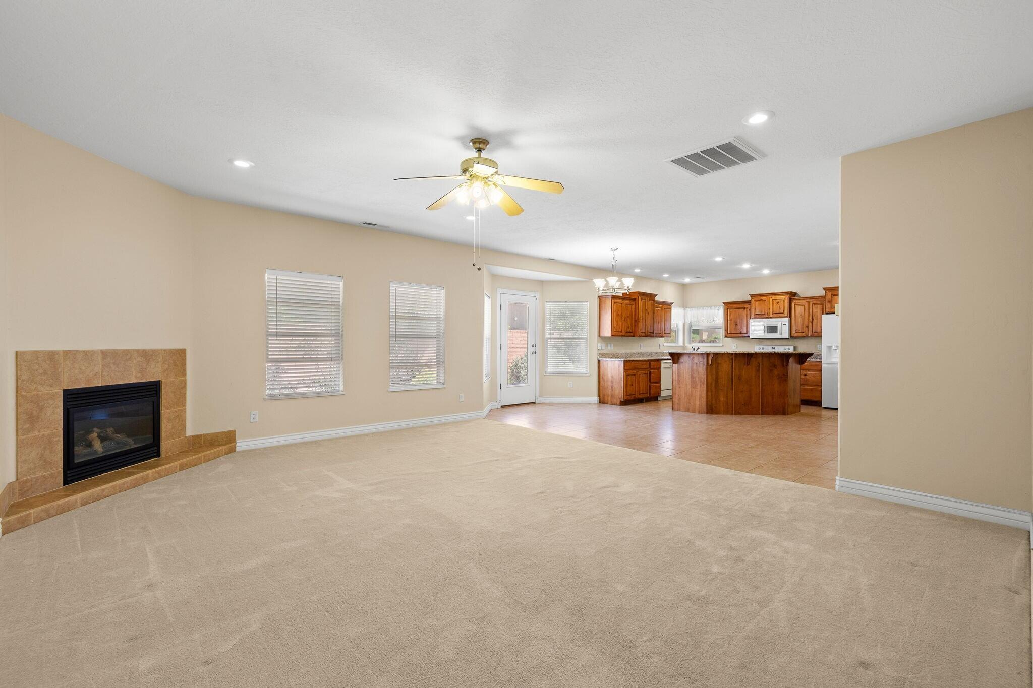 EAST RIDGE - Residential