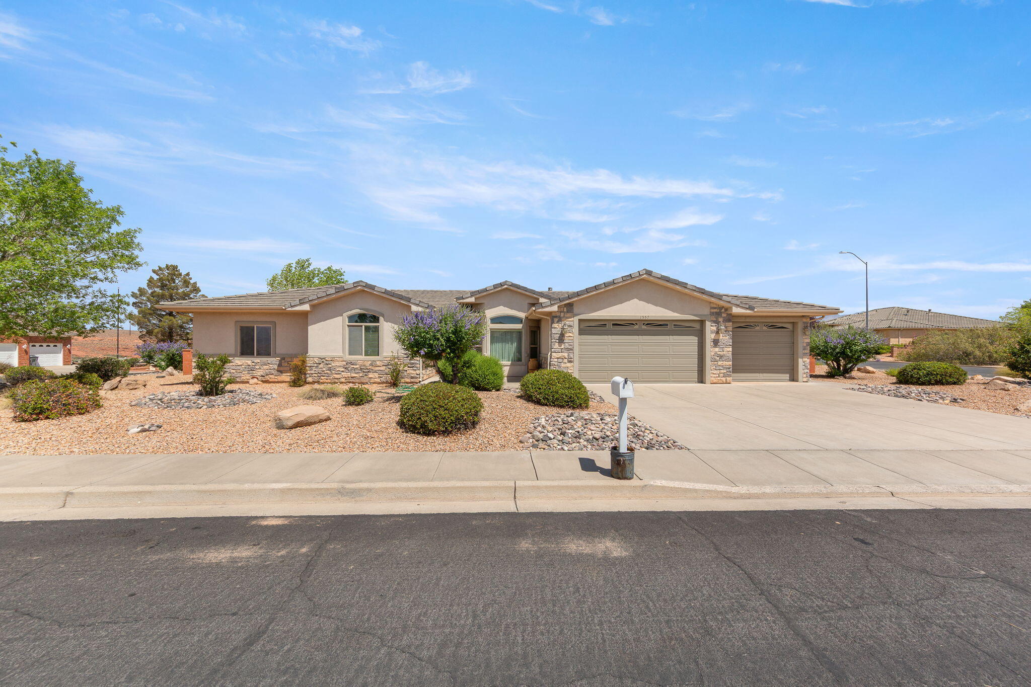 EAST RIDGE - Residential