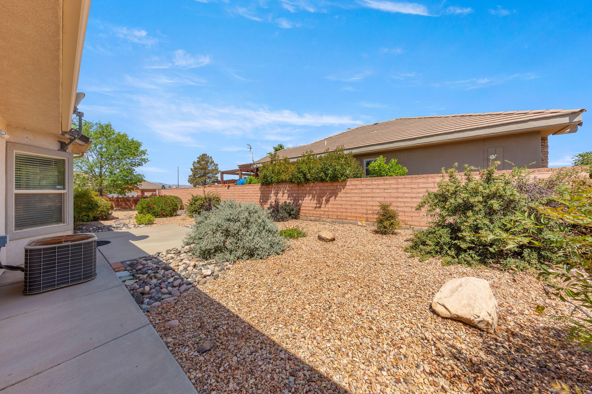 EAST RIDGE - Residential