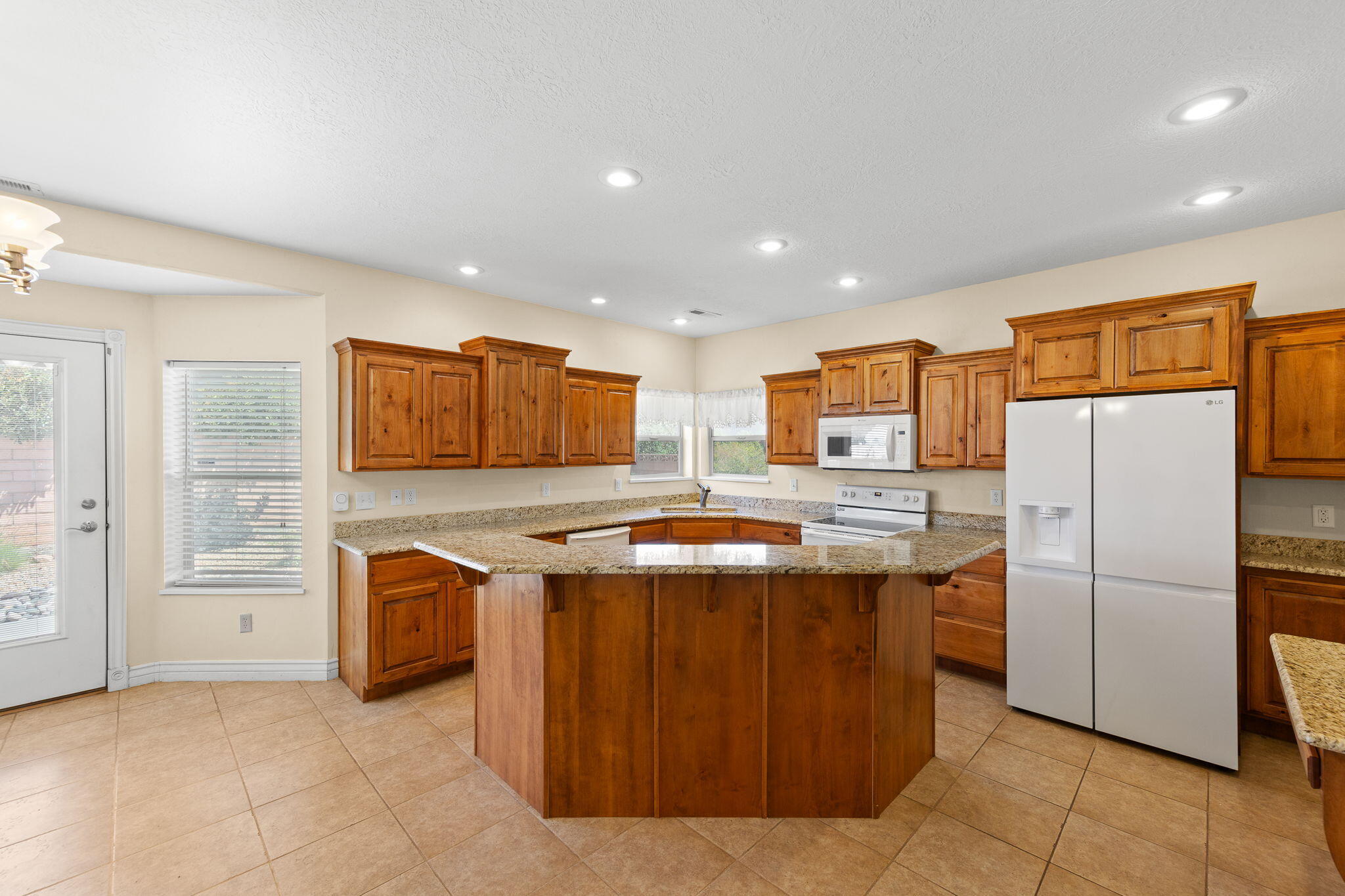 EAST RIDGE - Residential