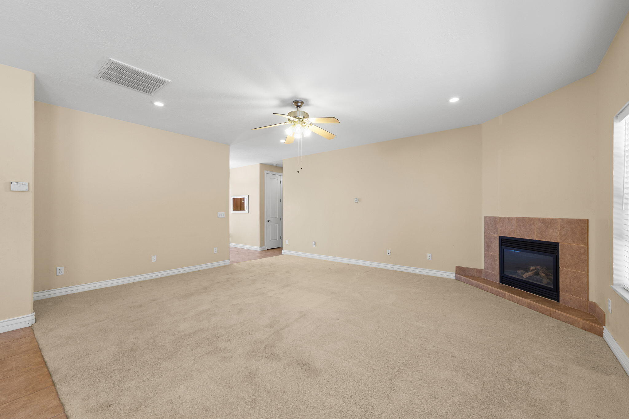EAST RIDGE - Residential