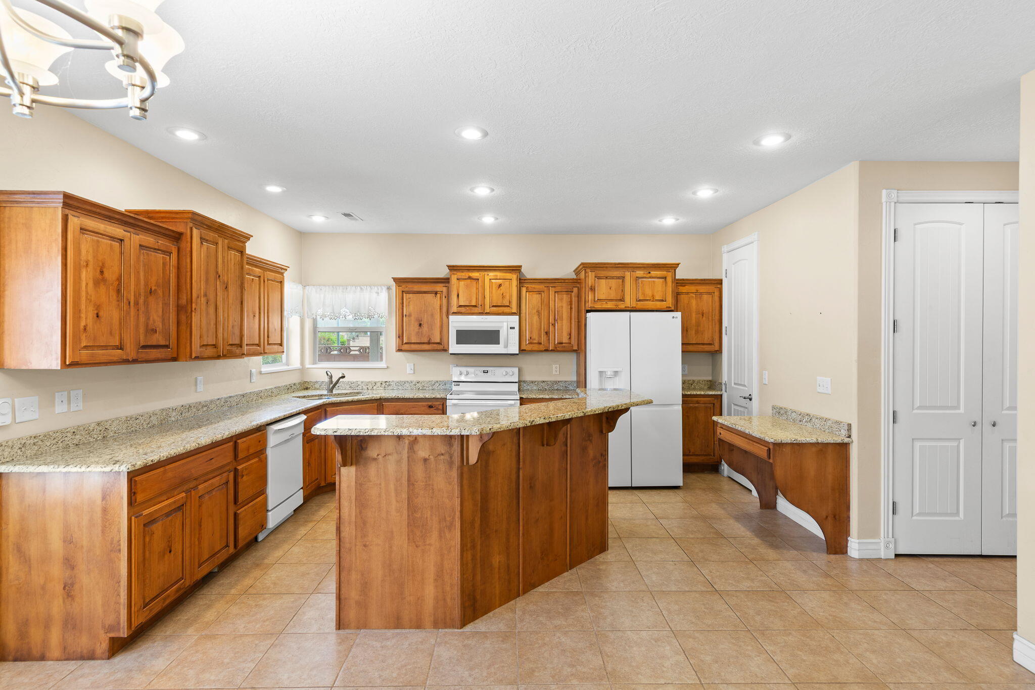 EAST RIDGE - Residential