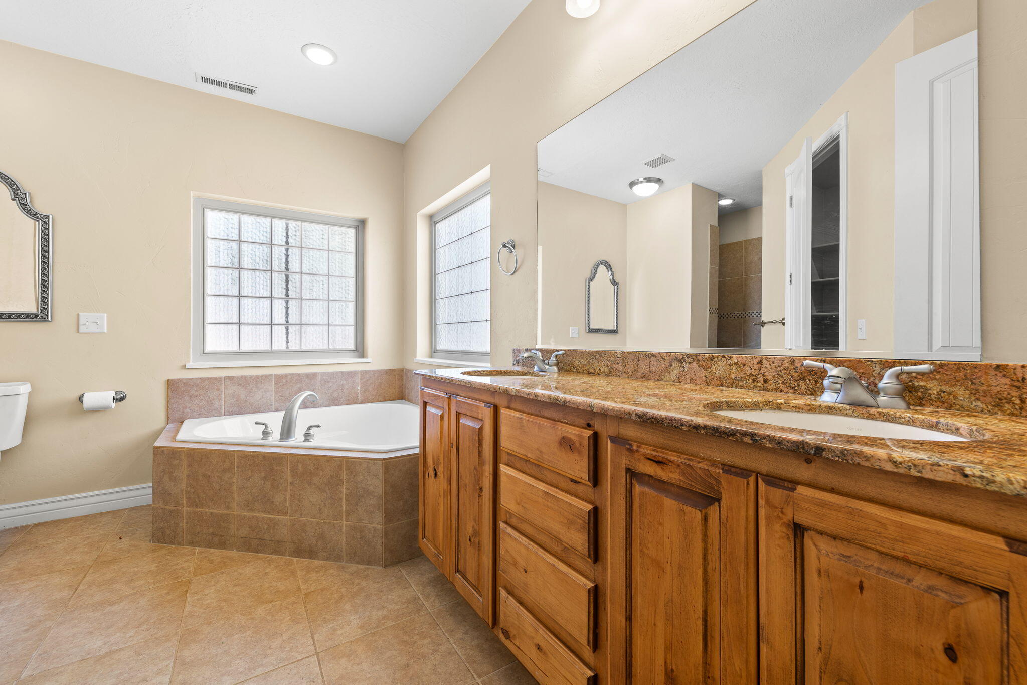 EAST RIDGE - Residential