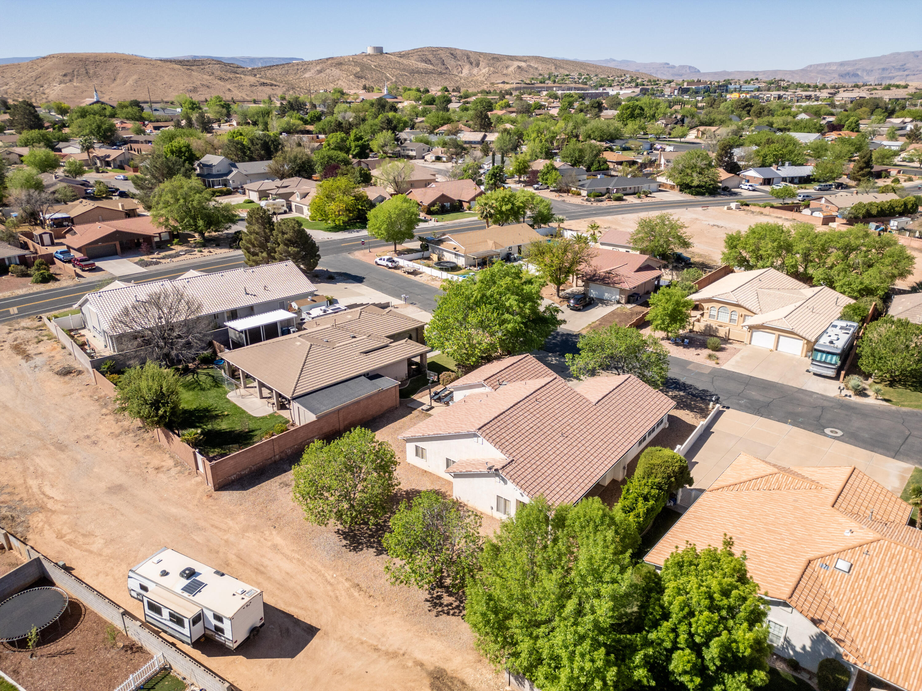 BLOOMINGTON HILLS - Residential