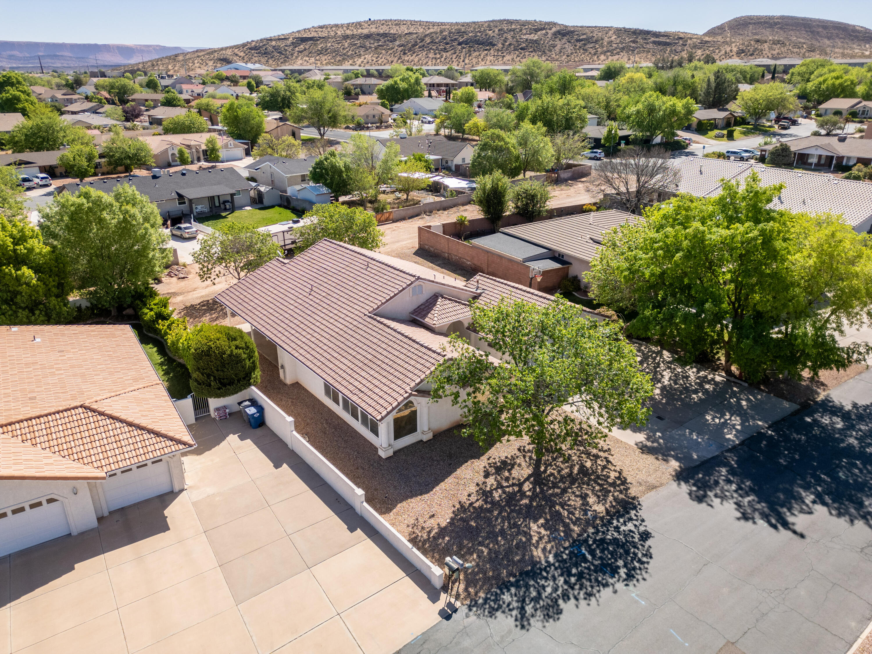 BLOOMINGTON HILLS - Residential