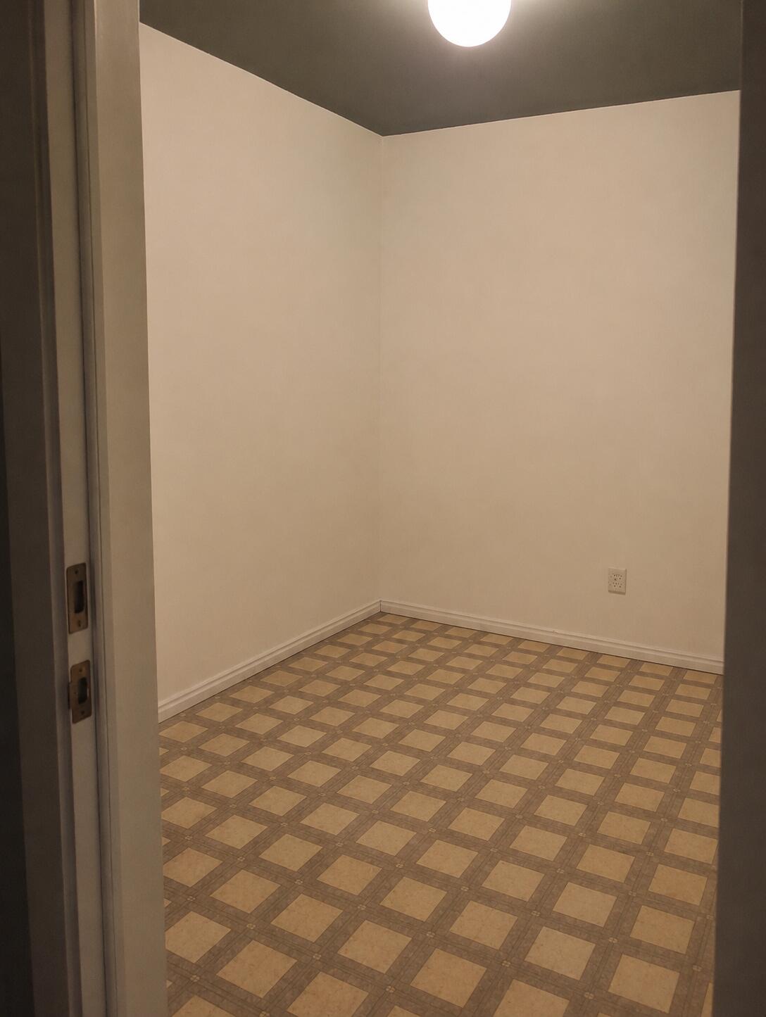 BLOOMINGTON HILLS - Residential