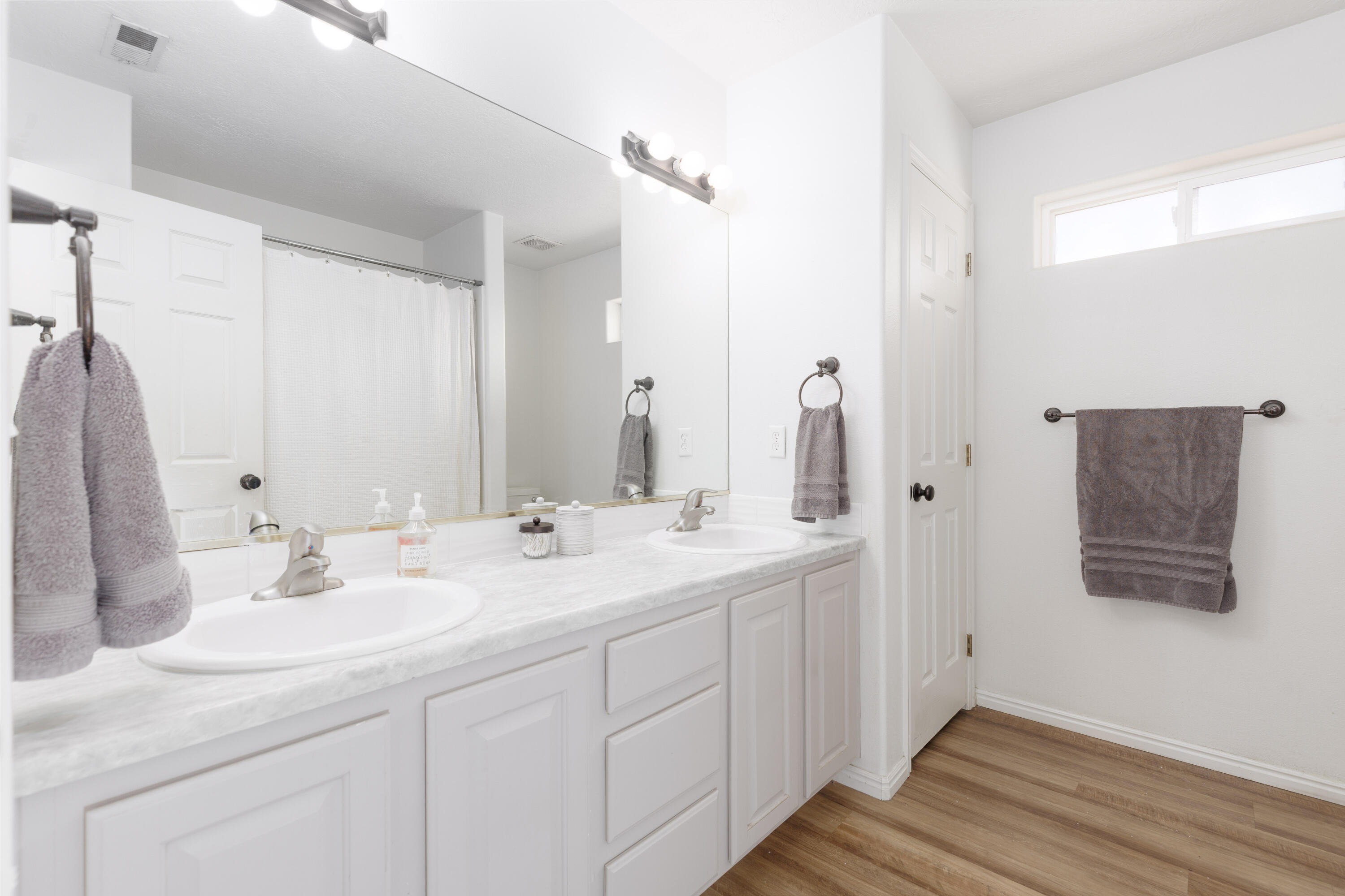 BLOOMINGTON HILLS - Residential