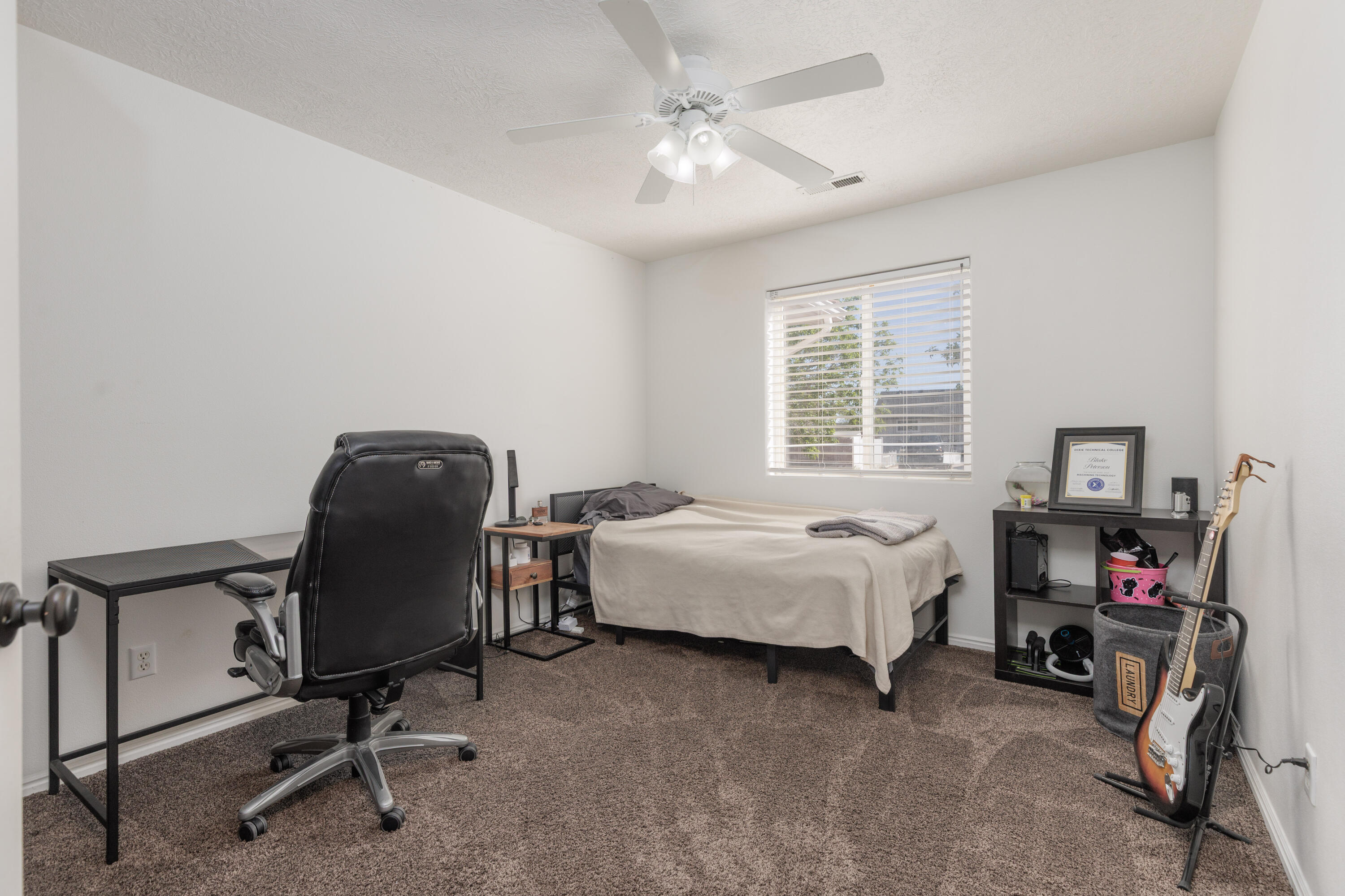 BLOOMINGTON HILLS - Residential