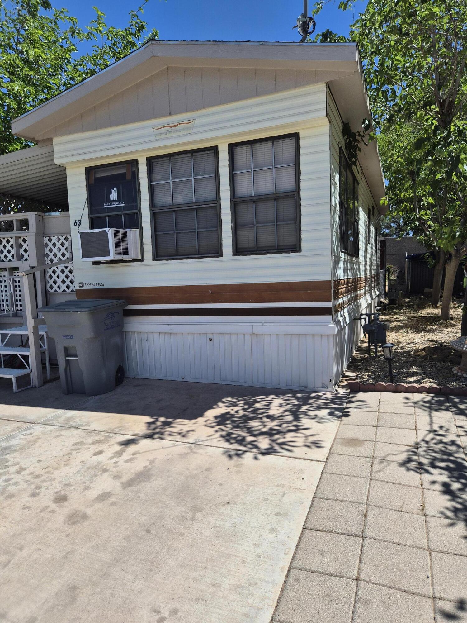 This 1 Bed, 1 Bath home is the perfect Investment opportunity. Nestled in a beautiful neighborhood close to Sand Hollow, Quail Lake, Zion and other recreational areas, this home currently rents long term for $1,200 - $1,400 per month or would make a great short term rental. HOA includes a Club house with a Pool, Hot Tub, Exercise room and Pergola covered picnic area with BBQ. It also covers Water, sewer and cable TV. New fridge, New heating elements, 20 Gallon Water heater. Property is tenant occupied, Please allow 24 hours notice for showings.