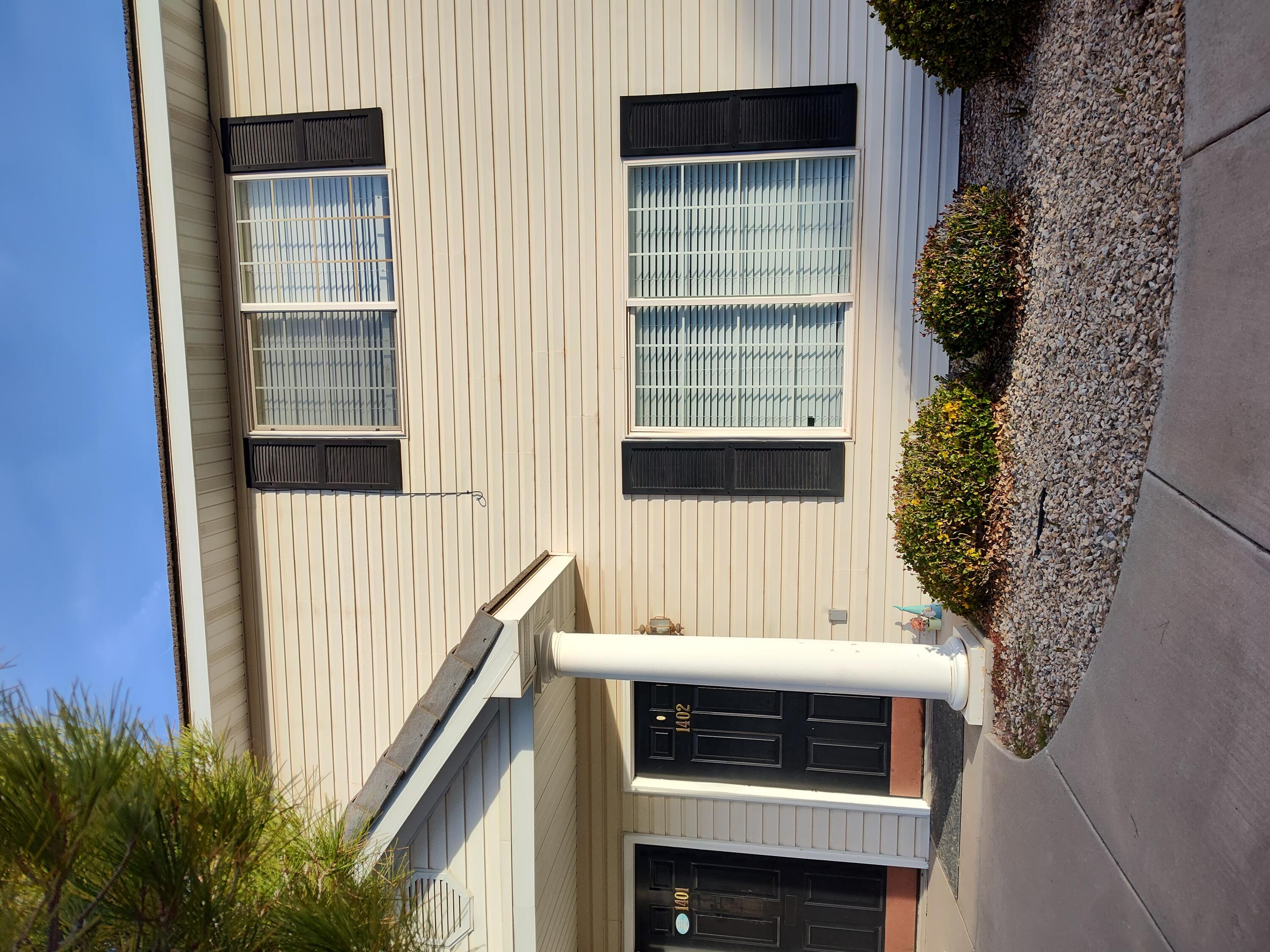 LEXINGTON HILLS TOWNHOMES - Residential