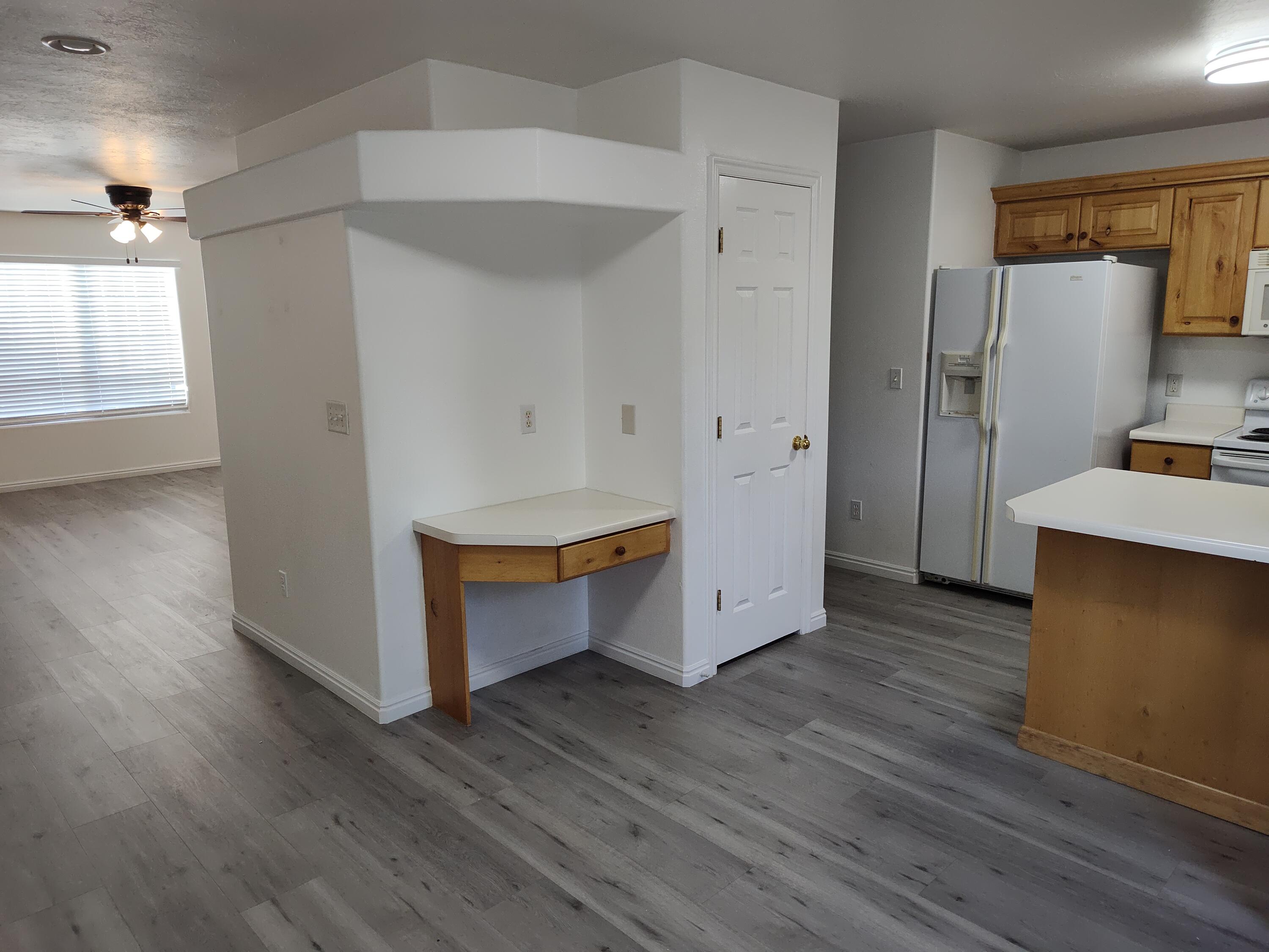 LEXINGTON HILLS TOWNHOMES - Residential