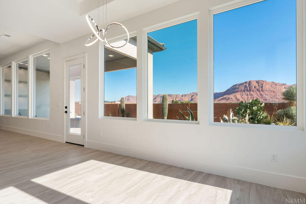 RED MOUNTAIN TERRACE - Residential