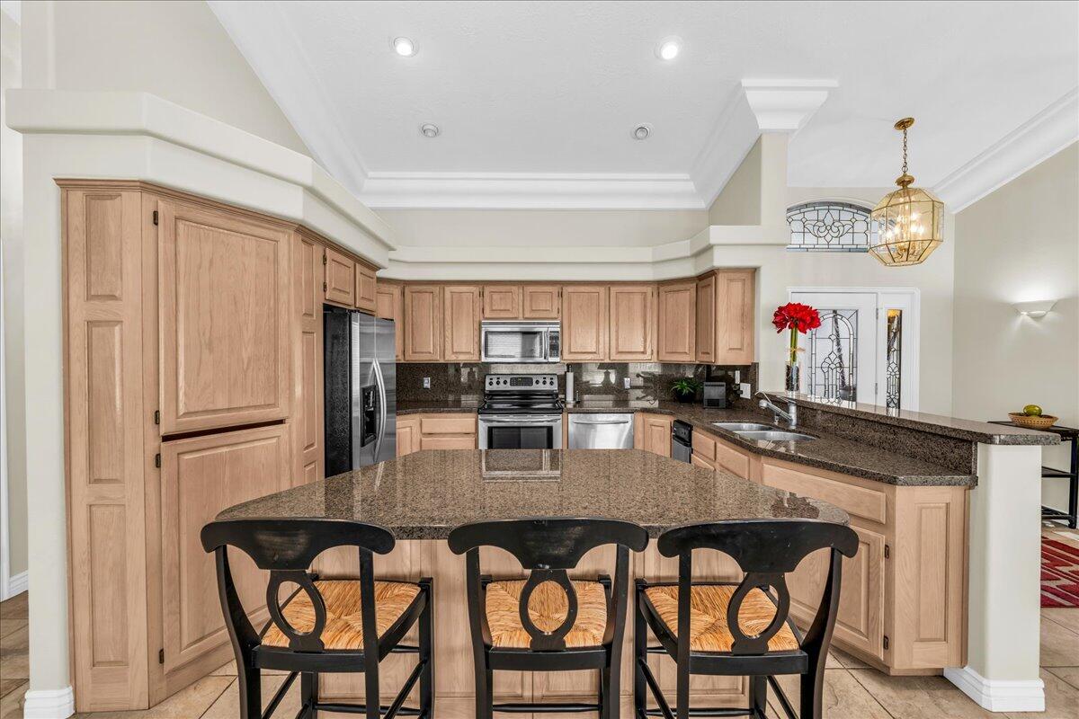 CRYSTAL LAKES TOWNHOMES - Residential