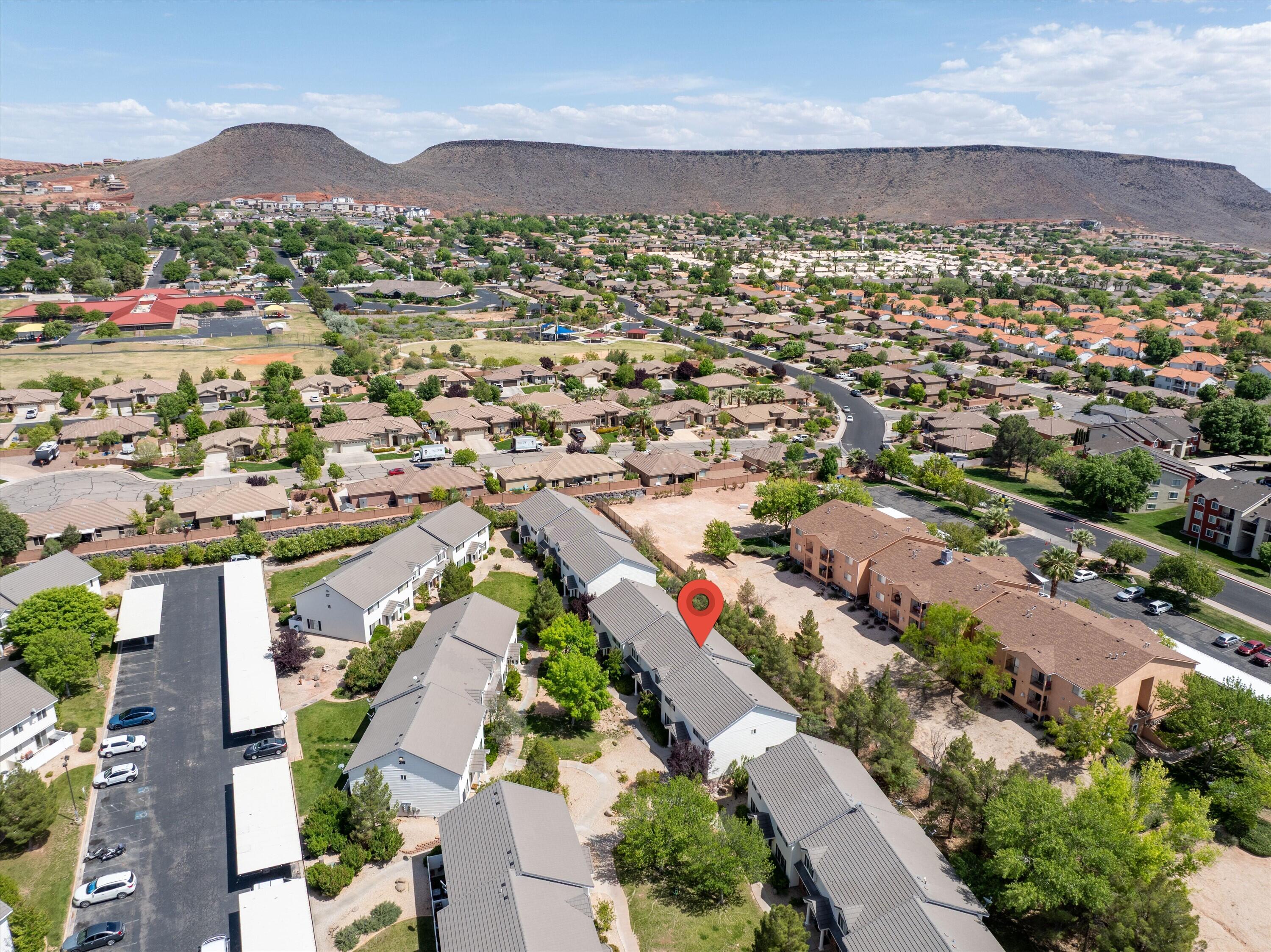 LEXINGTON HILLS TOWNHOMES - Residential