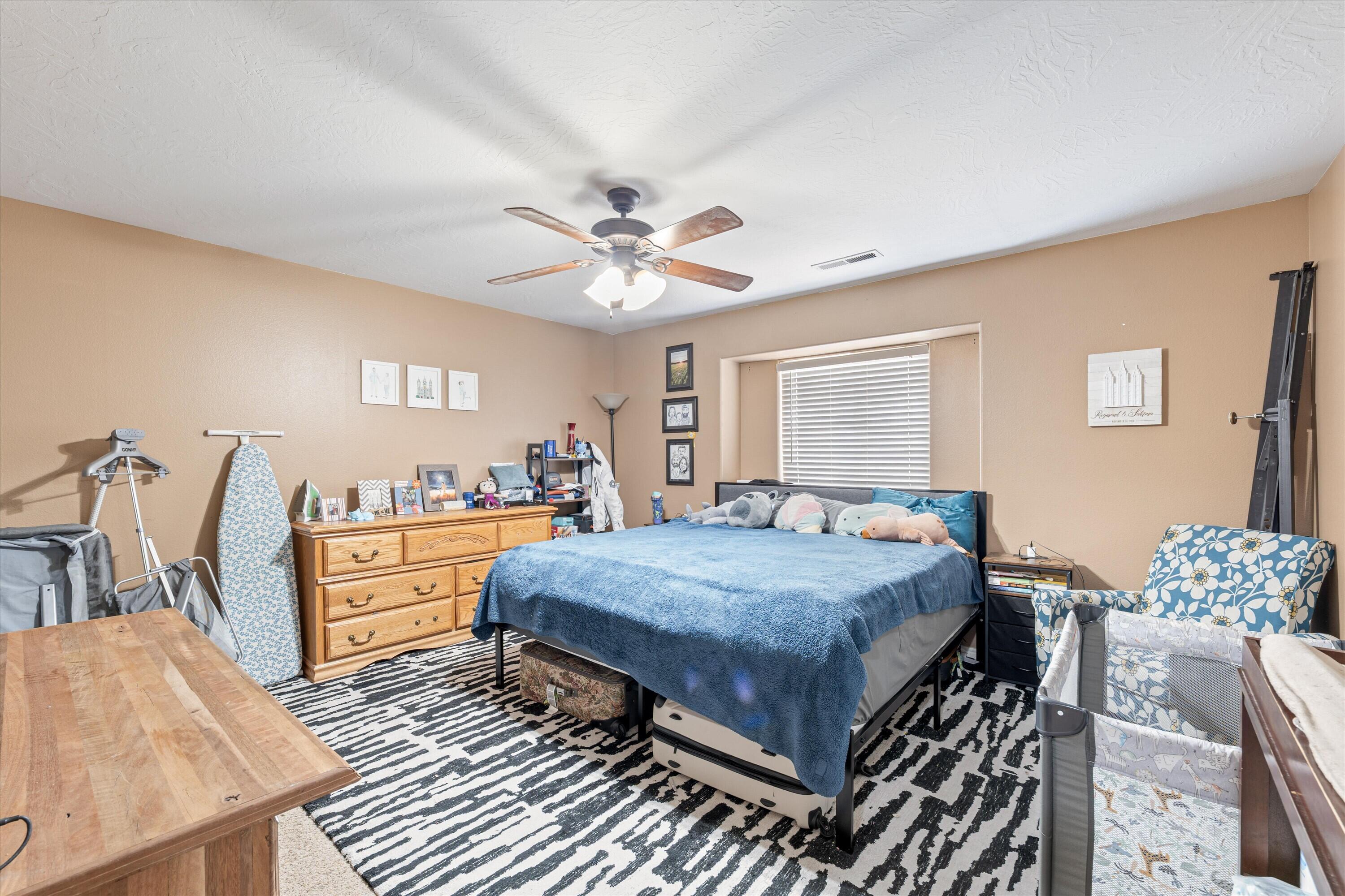 LEXINGTON HILLS TOWNHOMES - Residential