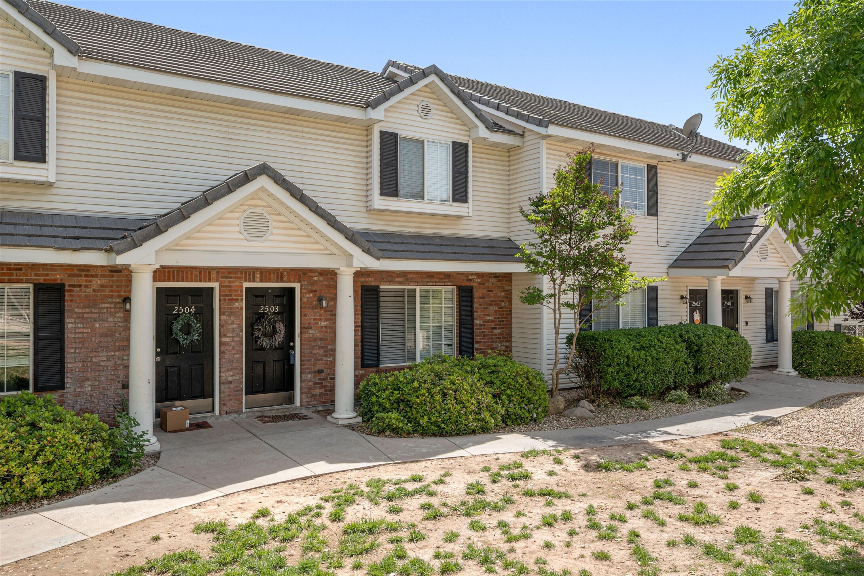 LEXINGTON HILLS TOWNHOMES - Residential