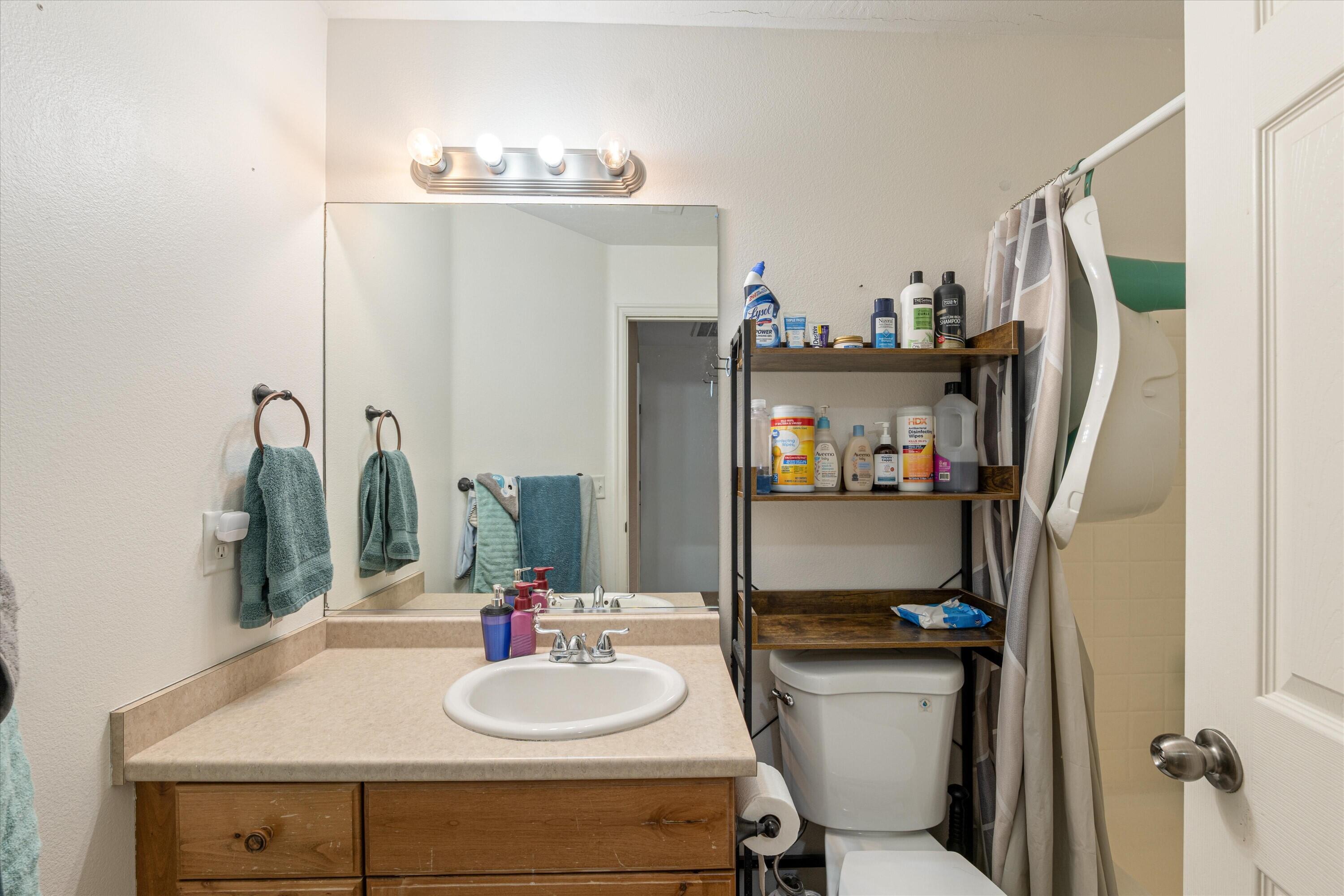 LEXINGTON HILLS TOWNHOMES - Residential