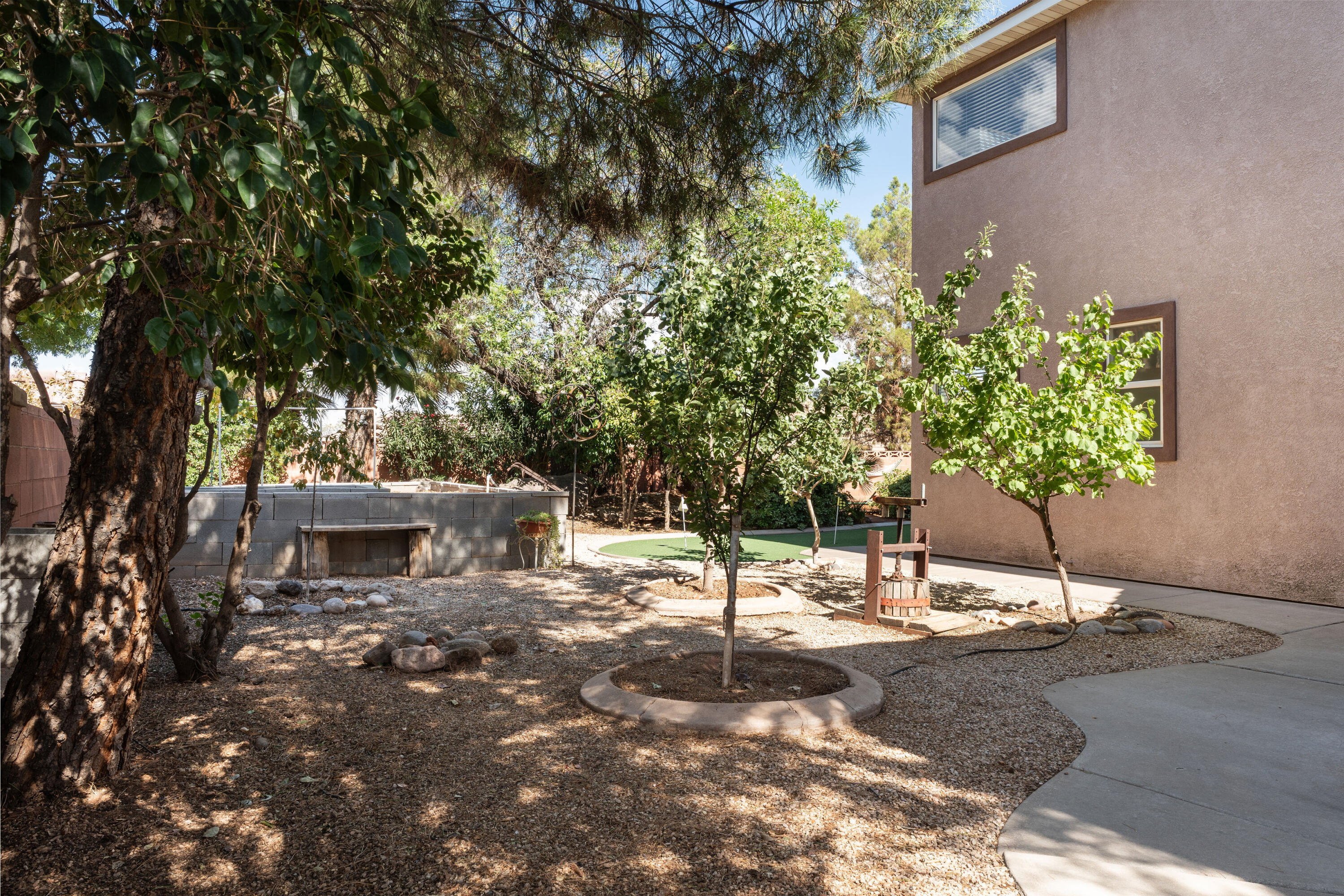 HEIGHTS WEST - Residential
