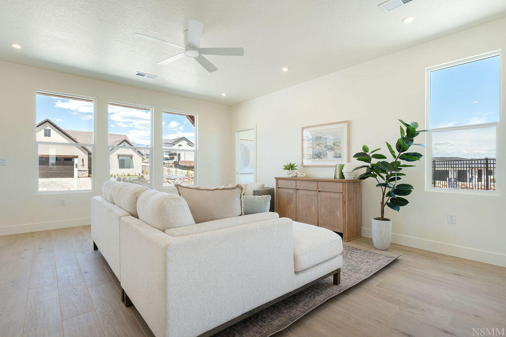 ESTATES AT BURKE SPRINGS - Residential