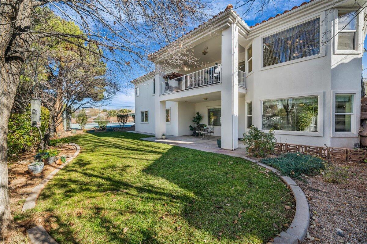EMERALD SPRINGS TOWNHOMES - Residential