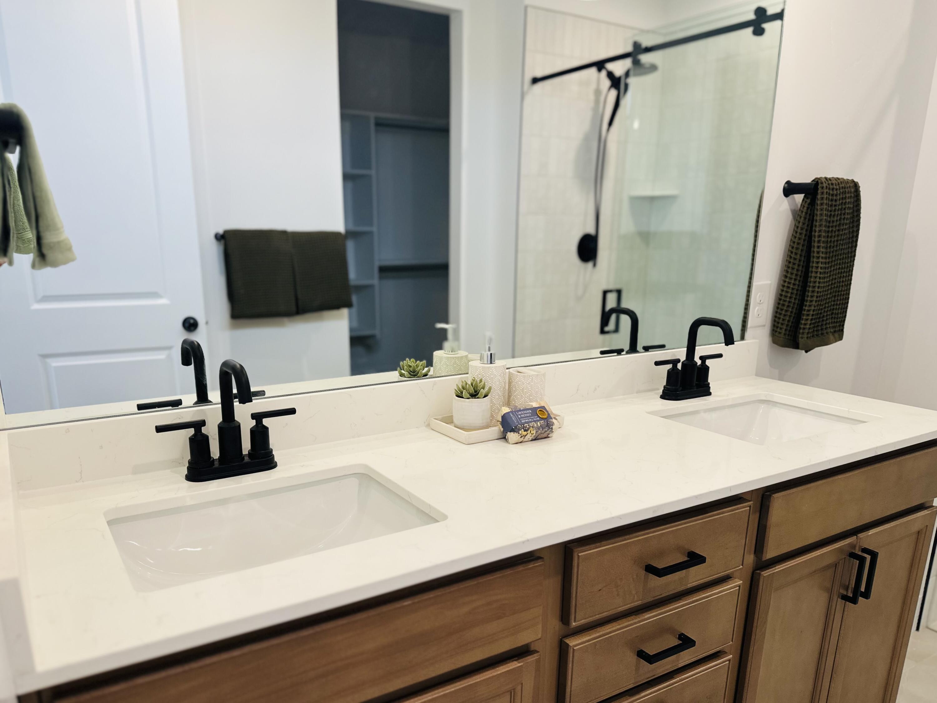 ROSALIA RIDGE AT DIVARIO - Residential