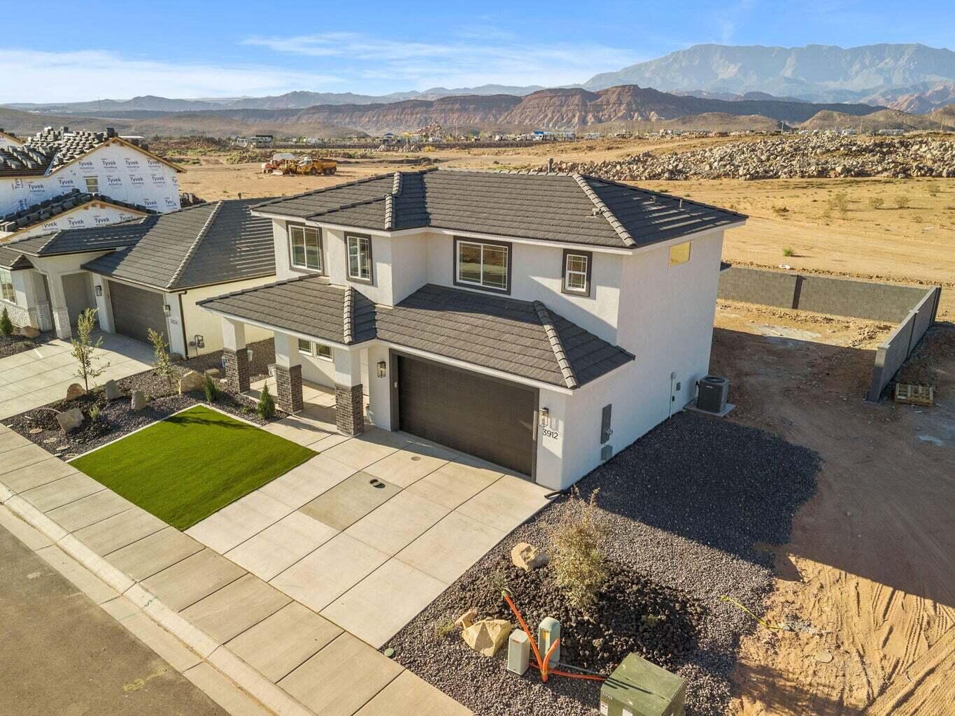 LEGACY AT SAND HOLLOW - Residential
