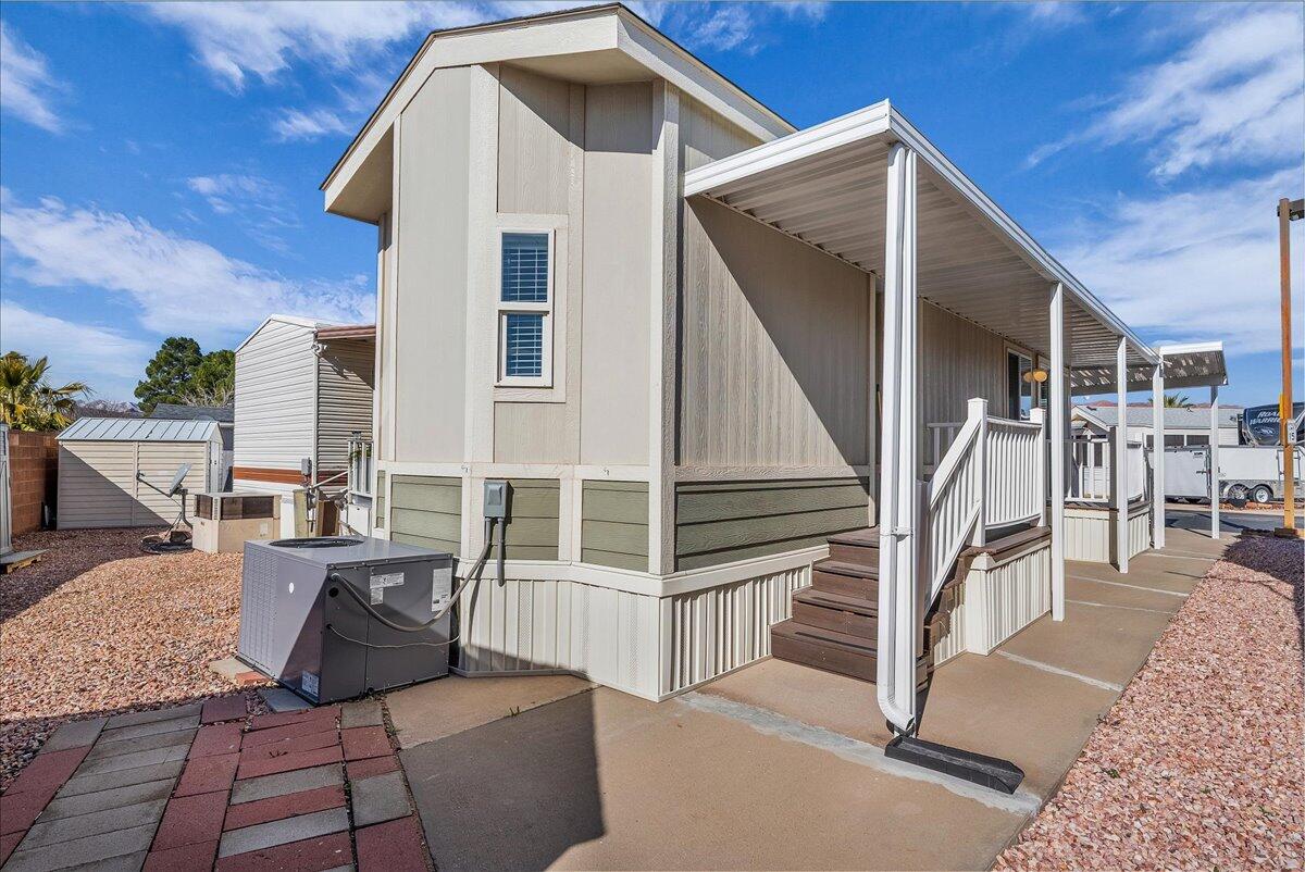 DIXIE DOWNS RV RESORT - Residential