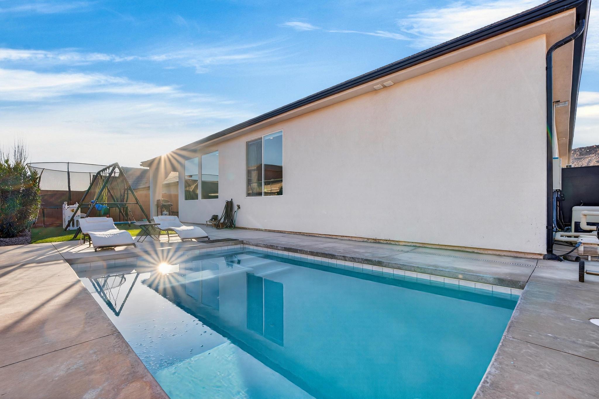 RIVERBEND AT SUNRISE VALLEY - Residential
