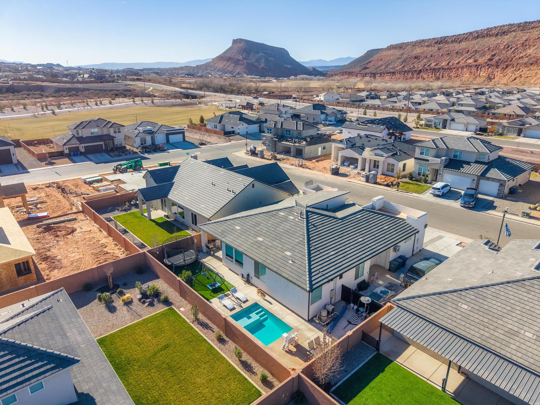 RIVERBEND AT SUNRISE VALLEY - Residential