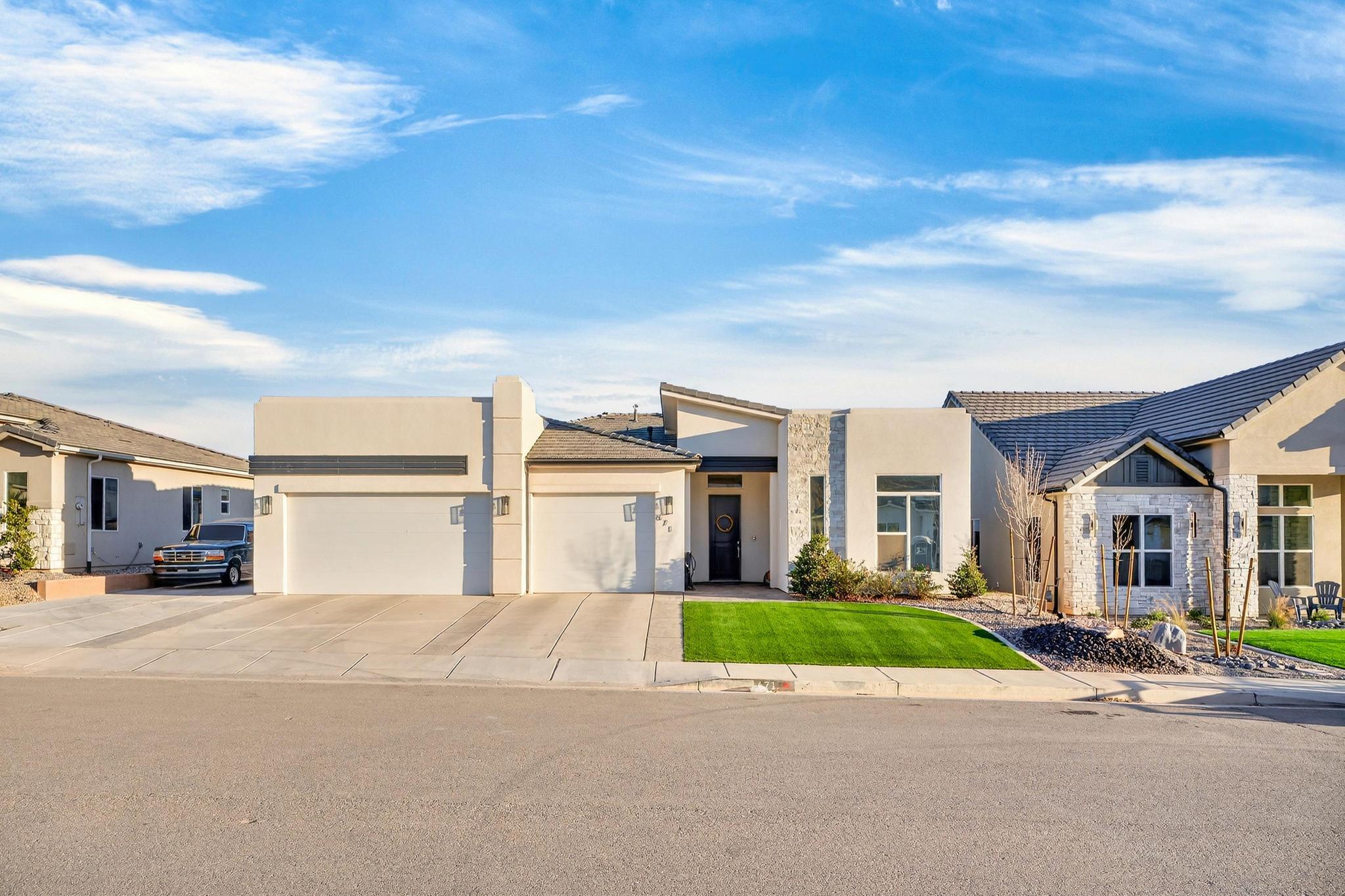 RIVERBEND AT SUNRISE VALLEY - Residential
