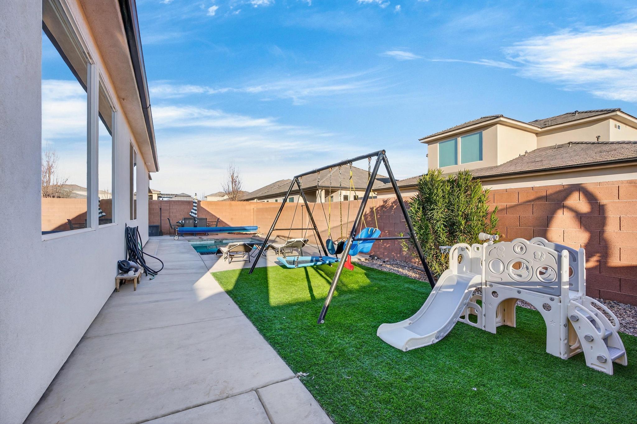 RIVERBEND AT SUNRISE VALLEY - Residential