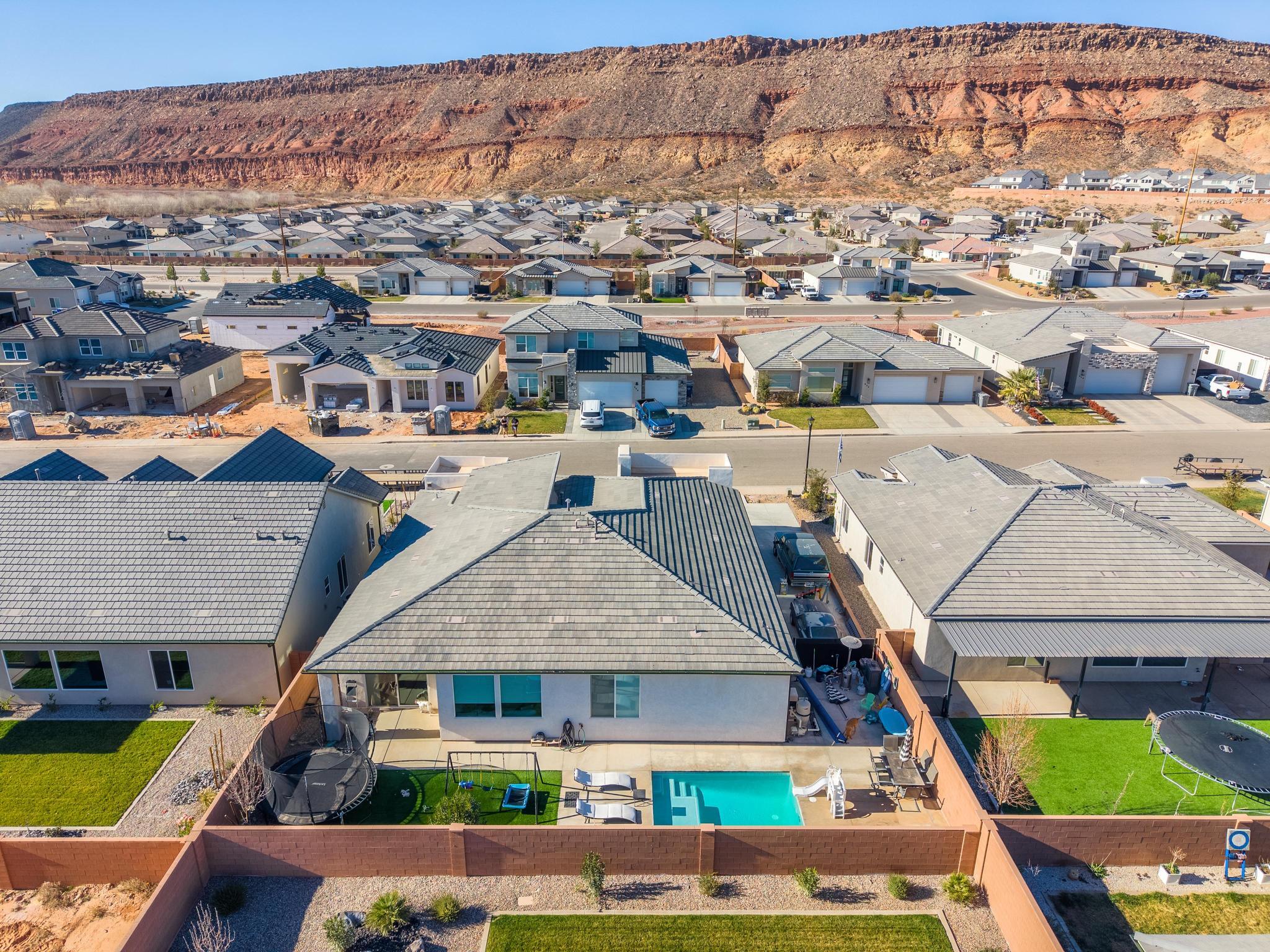 RIVERBEND AT SUNRISE VALLEY - Residential