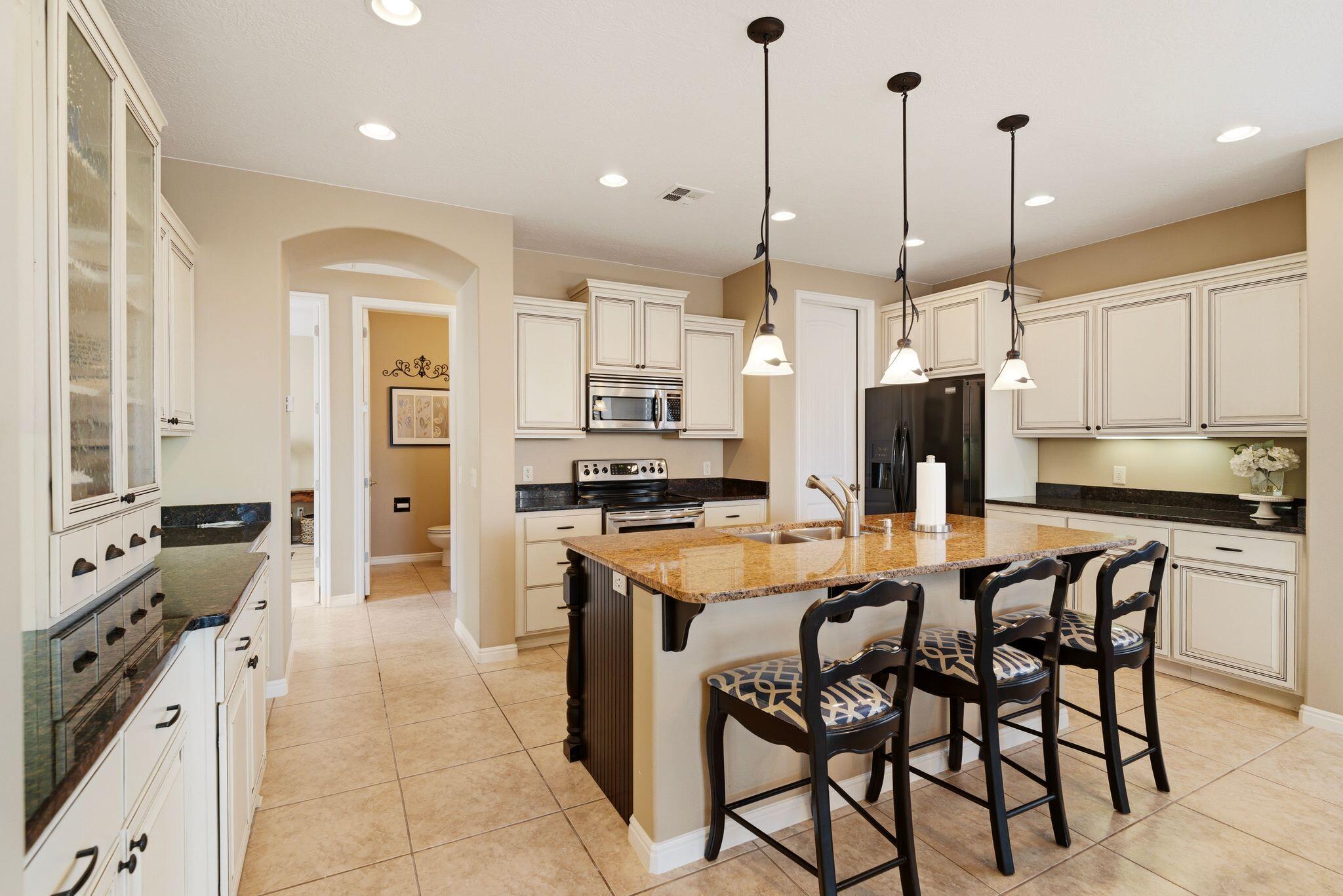 CORAL CANYON - Residential