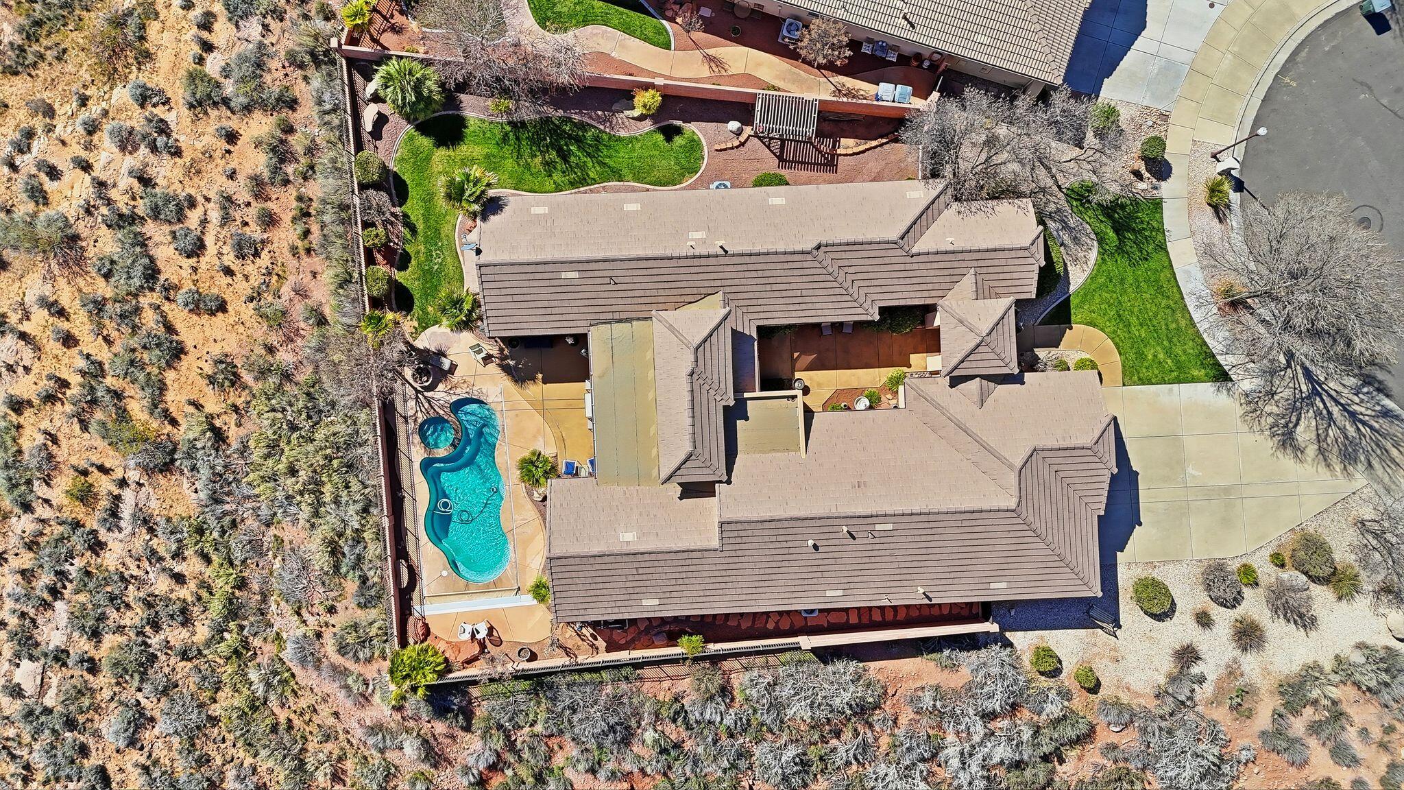 CORAL CANYON - Residential