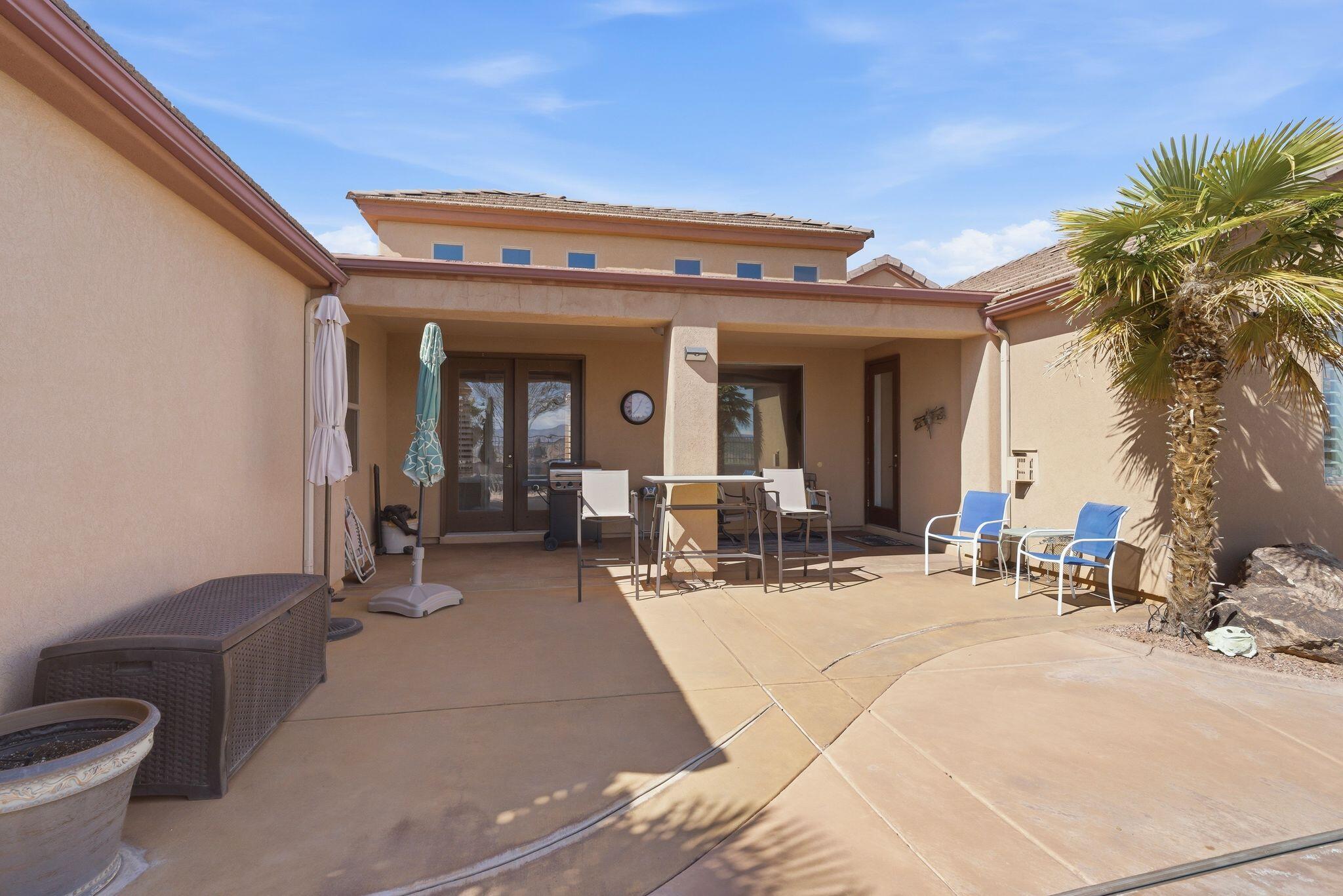 CORAL CANYON - Residential