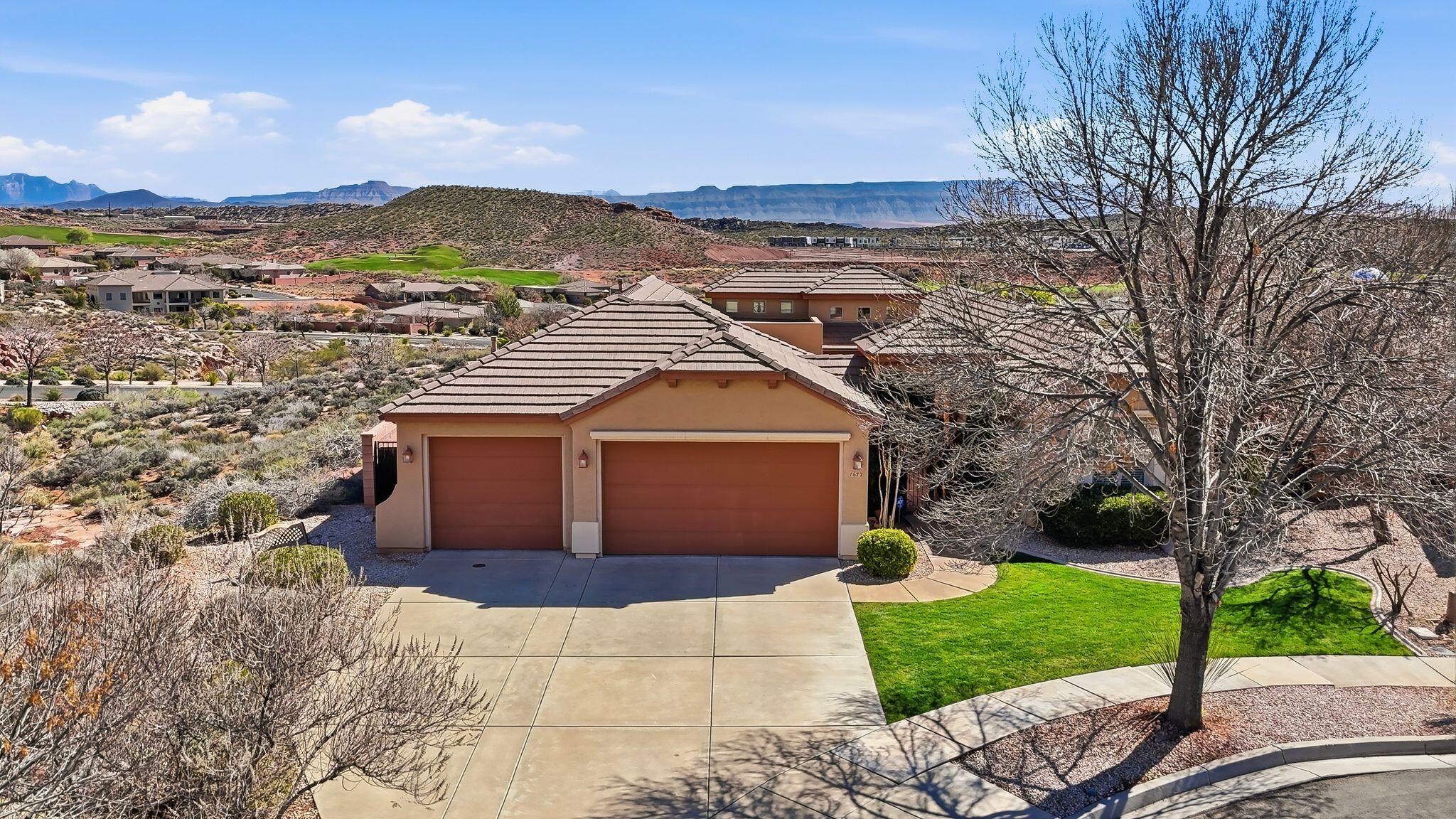 CORAL CANYON - Residential